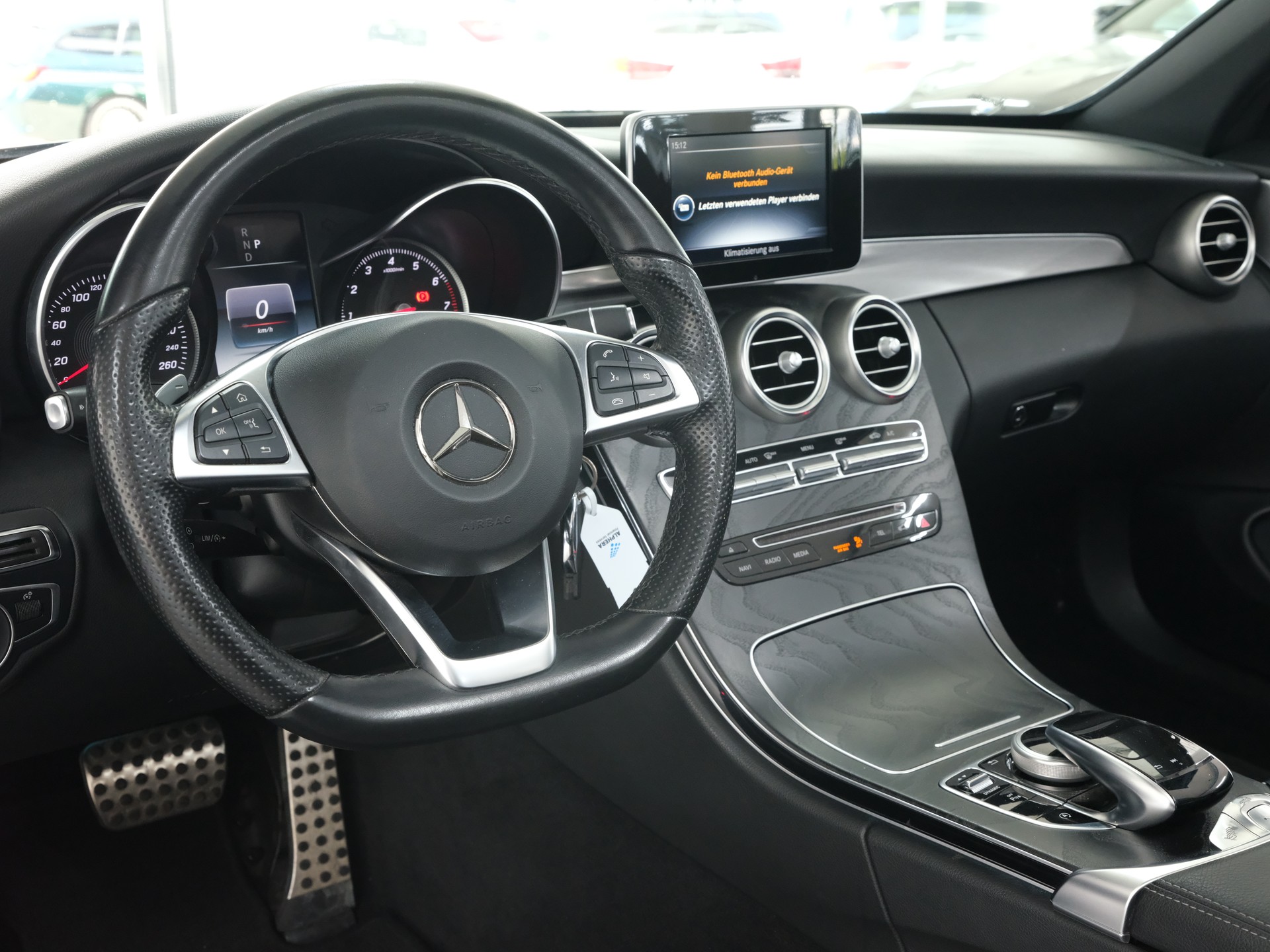 MERCEDES-BENZ C 180 Cabriolet AMG Line 9G-Tronig *Nackenheizung* *Rückfahrkamera* *Sitzlüftung/Heizung*-image-20