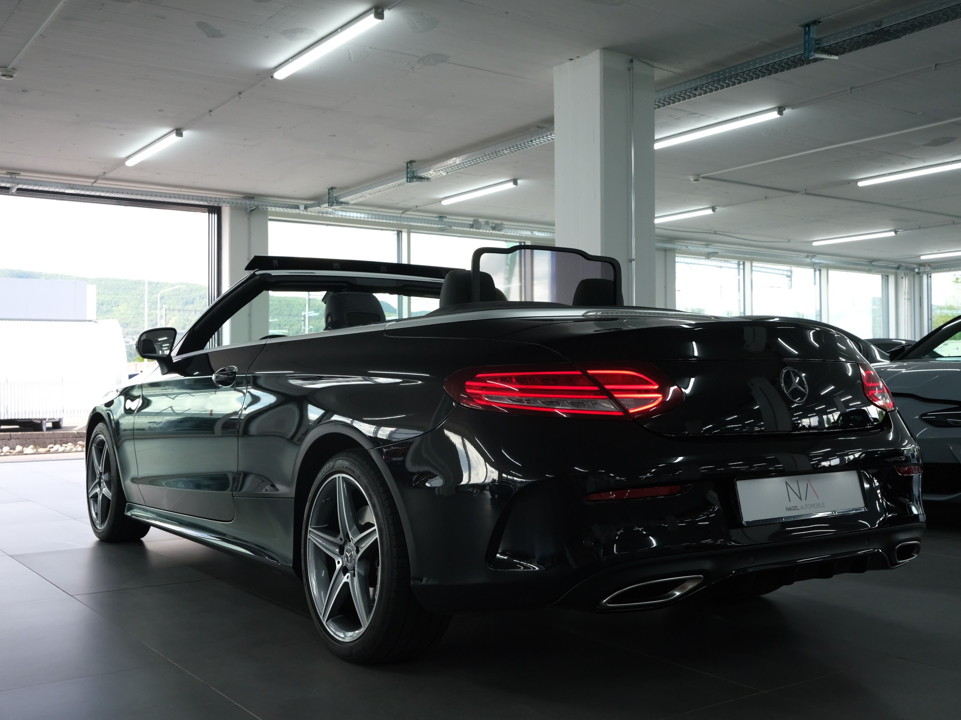 MERCEDES-BENZ C 180 Cabriolet AMG Line 9G-Tronig *Nackenheizung* *Rückfahrkamera* *Sitzlüftung/Heizung*-image-4