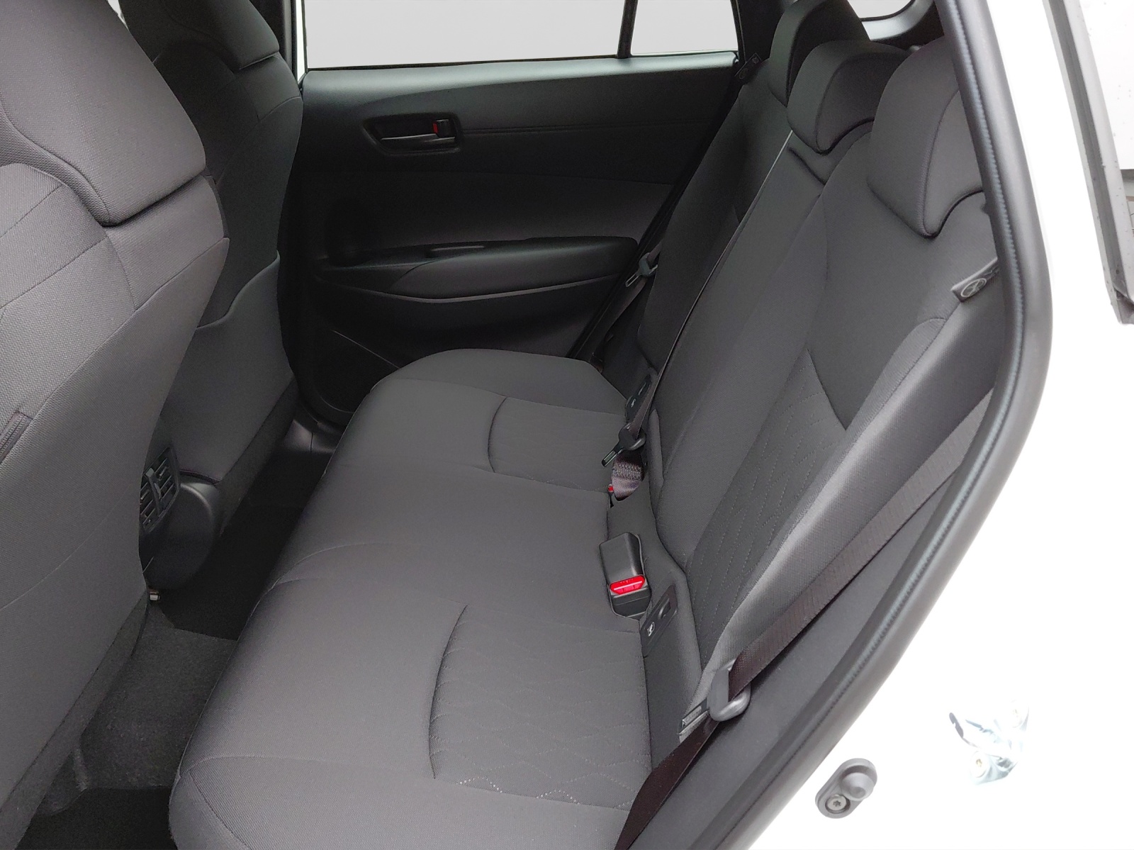 TOYOTA Corolla Cross 1.8 HSD Comfort-image-12