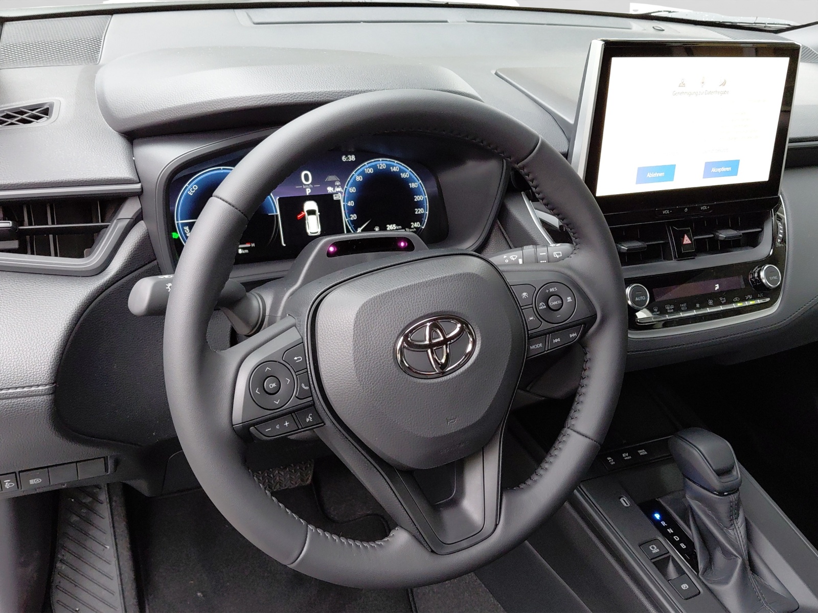 TOYOTA Corolla Cross 1.8 HSD Comfort-image-9