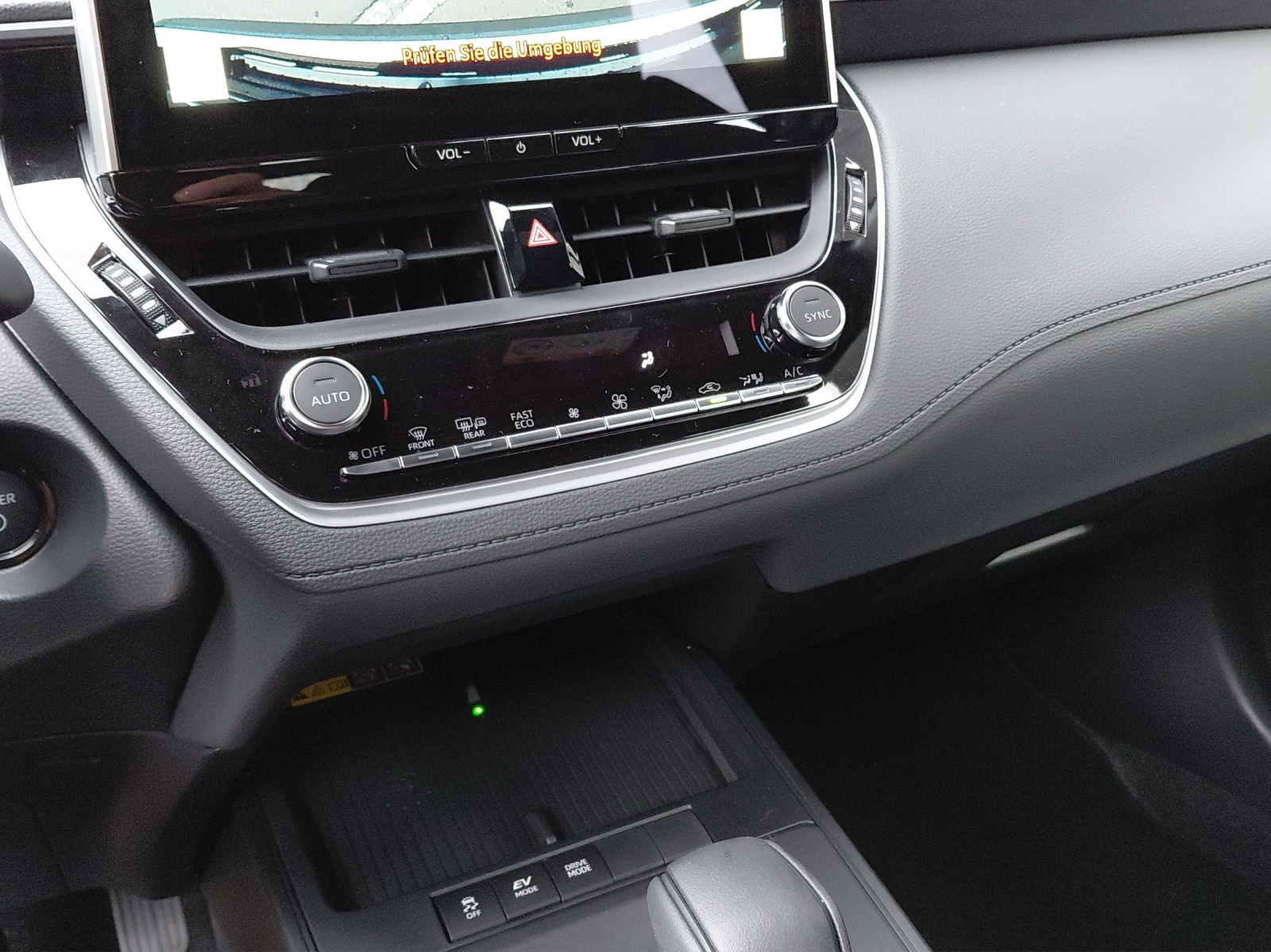 TOYOTA Corolla Cross 1.8 HSD Comfort-image-14