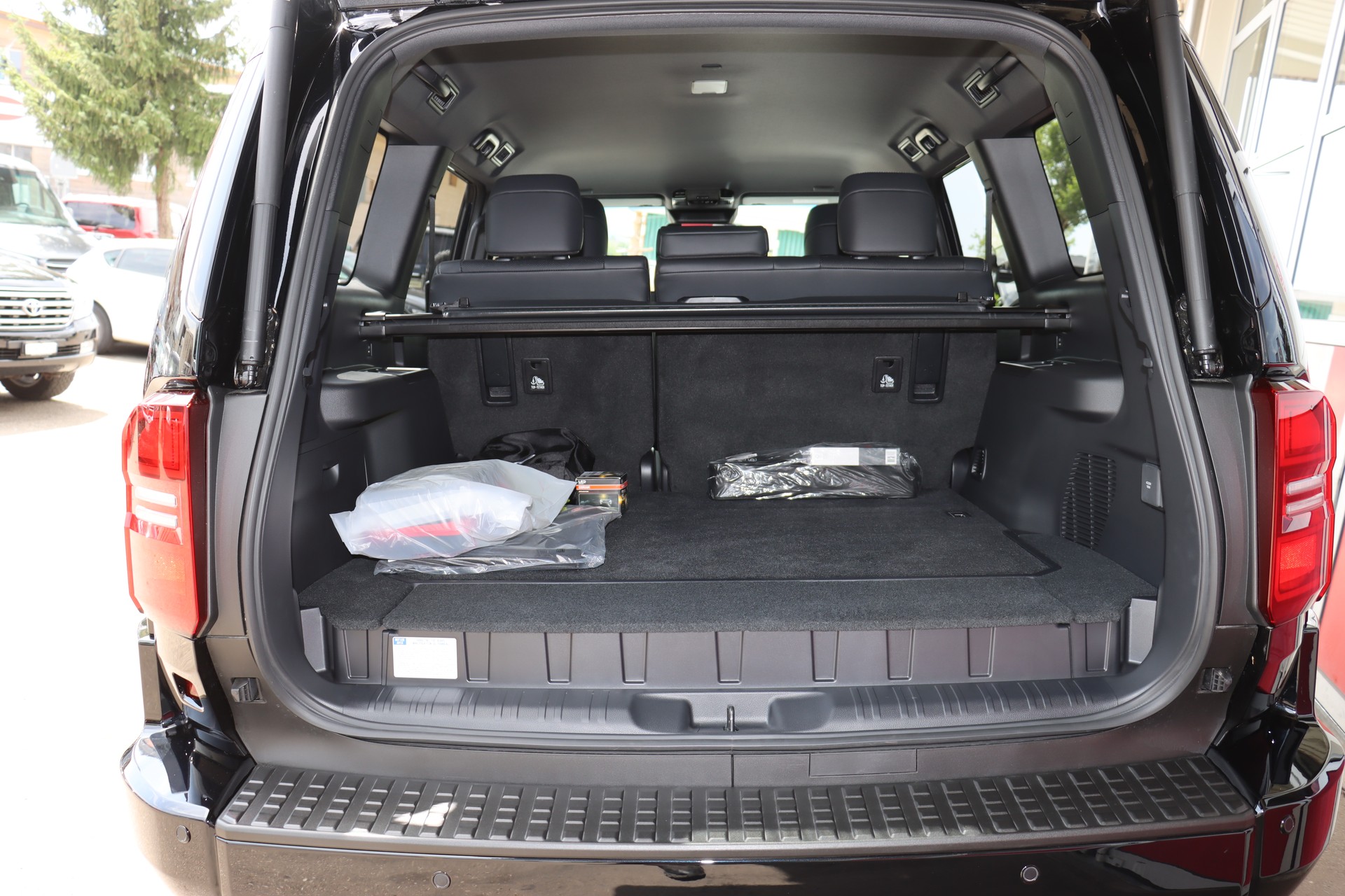 TOYOTA Land Cruiser 2.8TD 48V Style-image-8