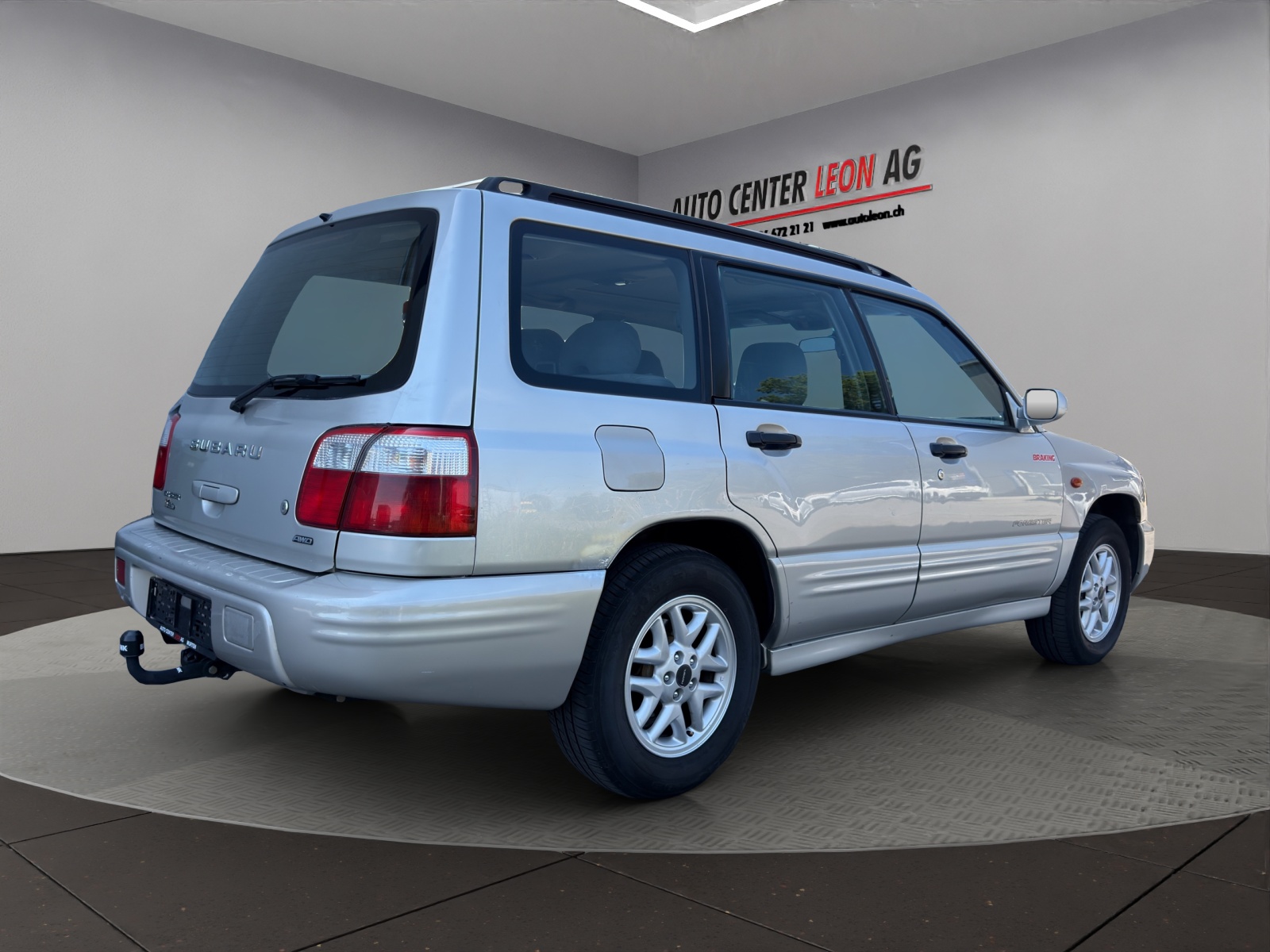 SUBARU Forester 2.0 Turbo Club A-image-5
