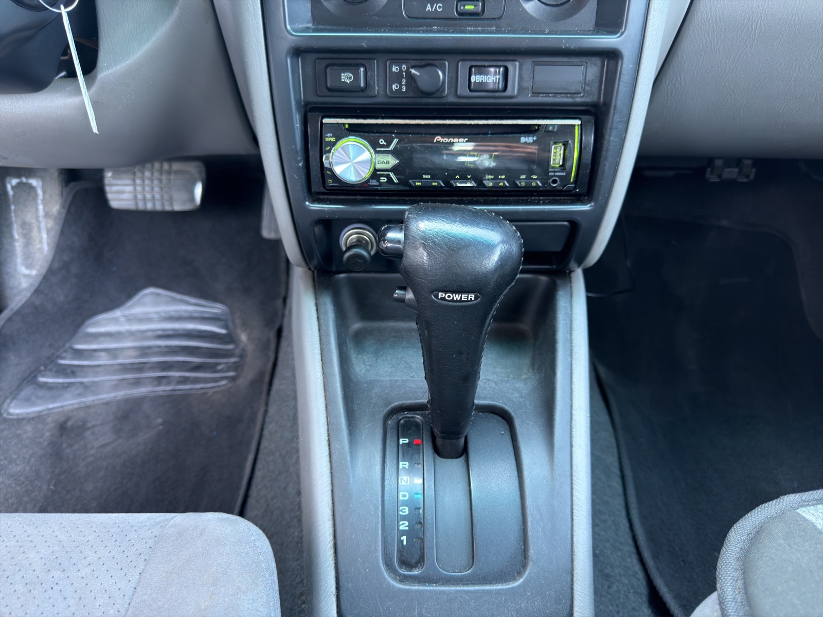SUBARU Forester 2.0 Turbo Club A-image-15