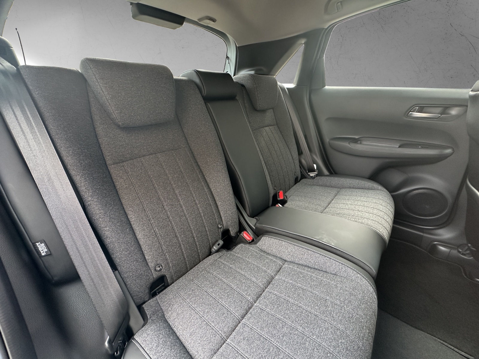 HONDA Jazz 1.5i-MMD Advance E-CVT-image-13