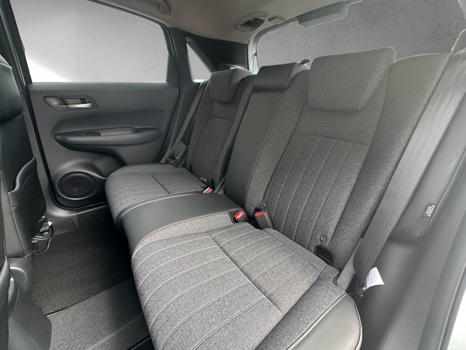HONDA Jazz 1.5i-MMD Advance E-CVT-image-12