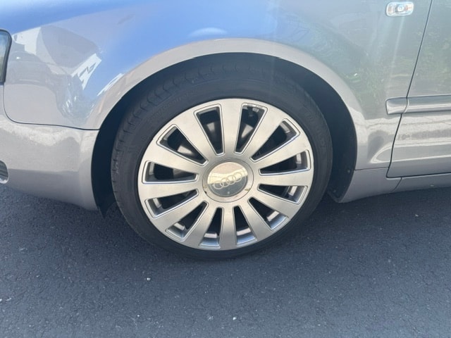 AUDI A4 Cabriolet 1.8 Turbo-image-4