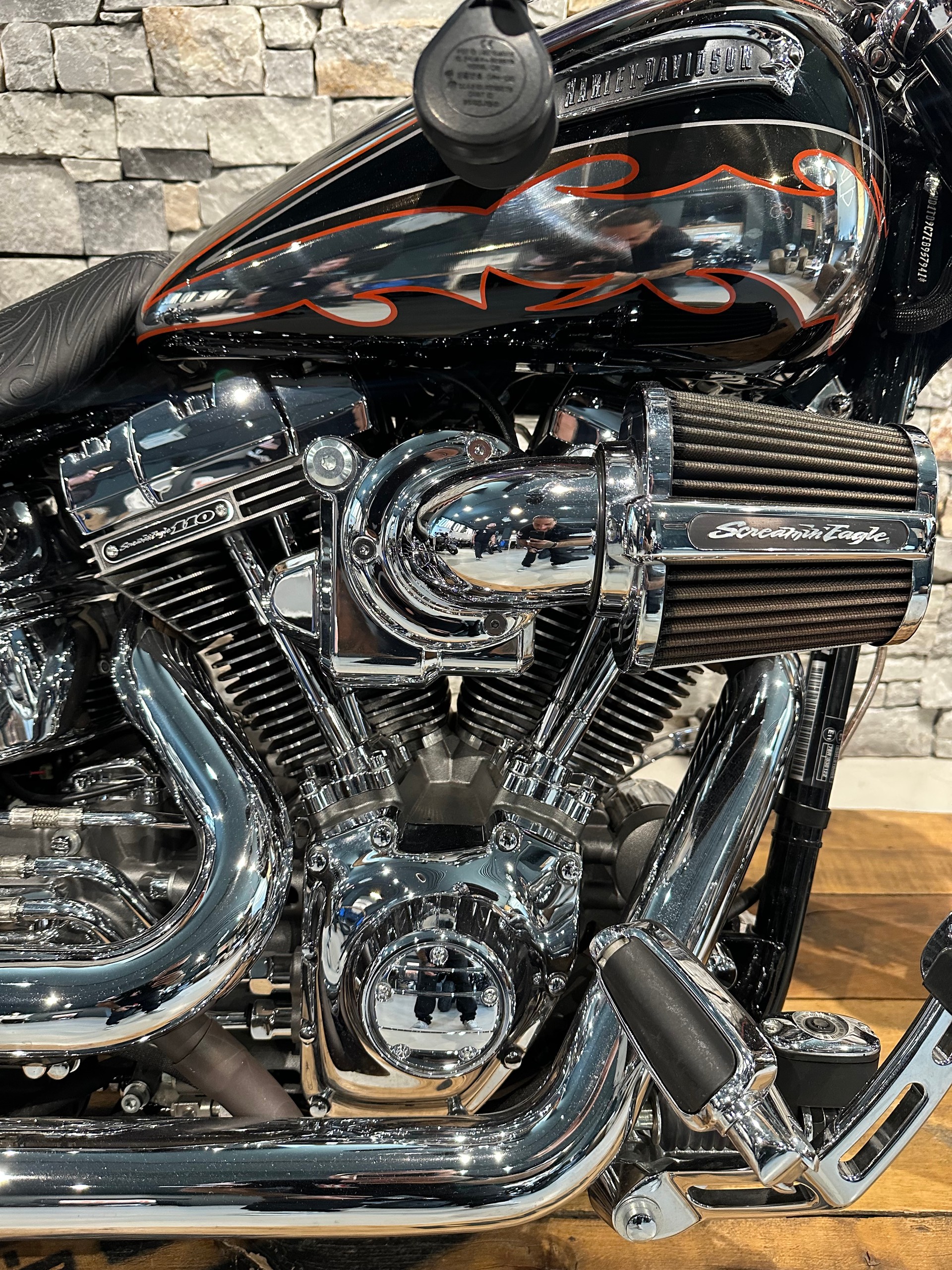 HARLEY-DAVIDSON FXSBSE Softail Breakout ABS CVO-showroom-element-3