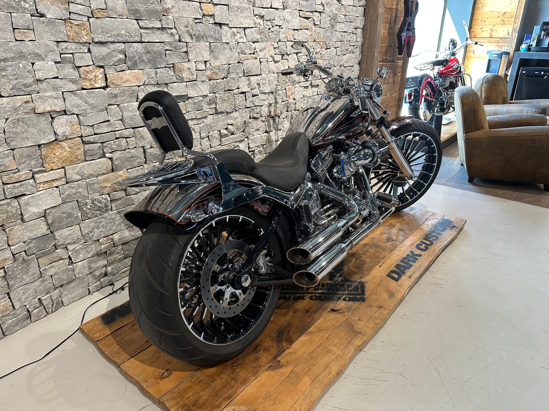 HARLEY-DAVIDSON FXSBSE Softail Breakout ABS CVO-showroom-element-2