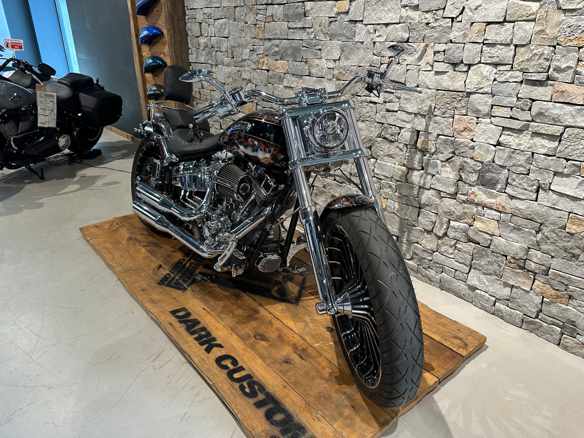 HARLEY-DAVIDSON FXSBSE Softail Breakout ABS CVO-showroom-element-1