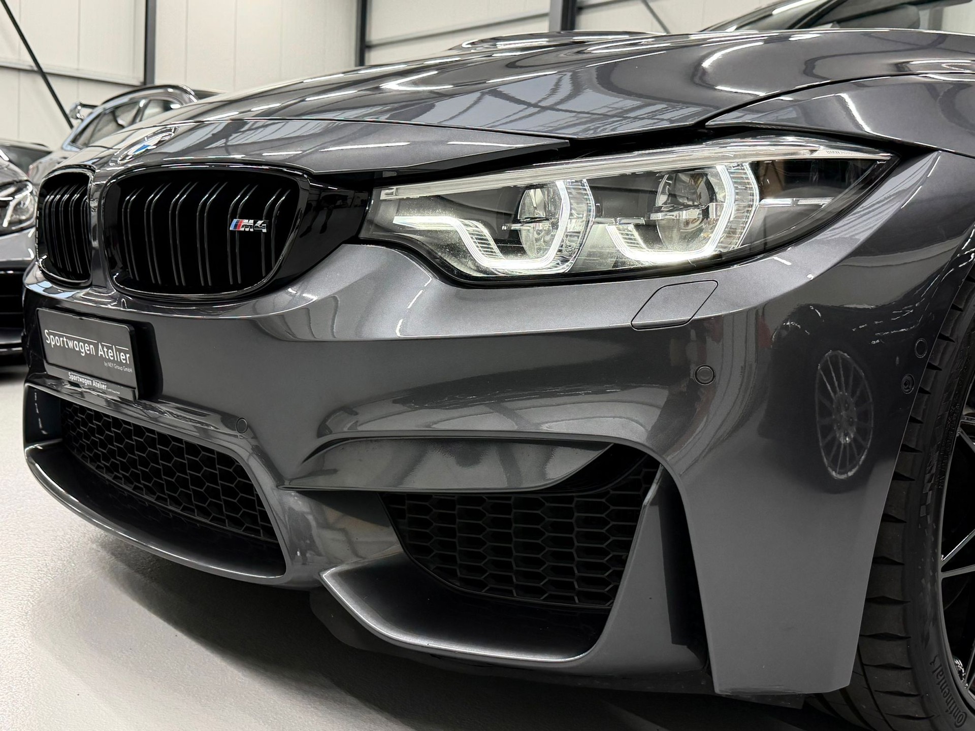 BMW M4 Cabriolet Drivelogic M Competition-showroom-element-3