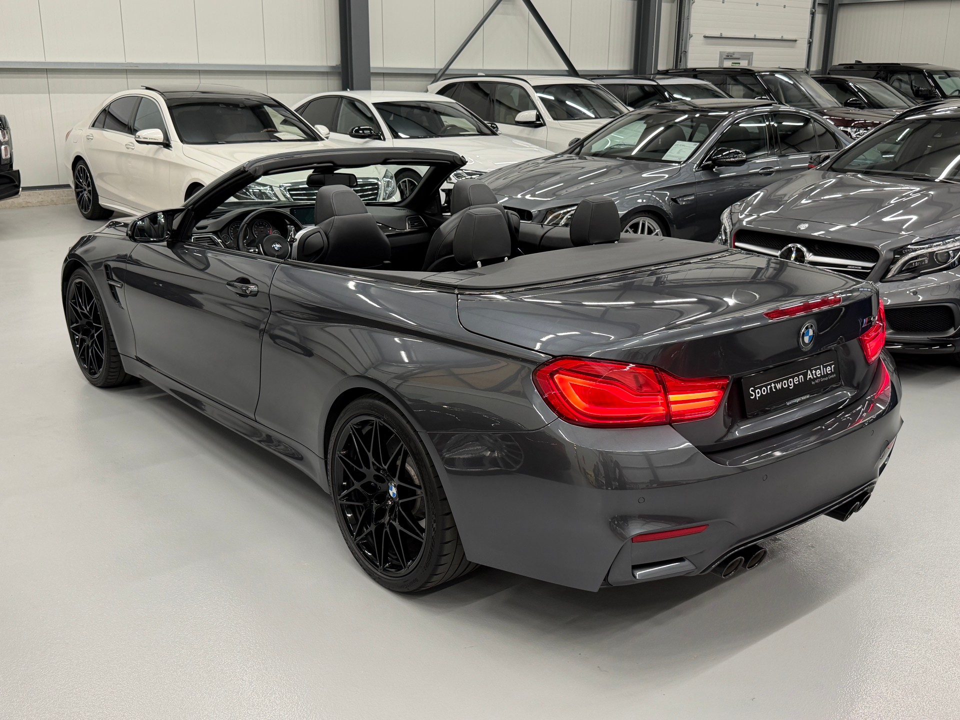 BMW M4 Cabriolet Drivelogic M Competition-image-4