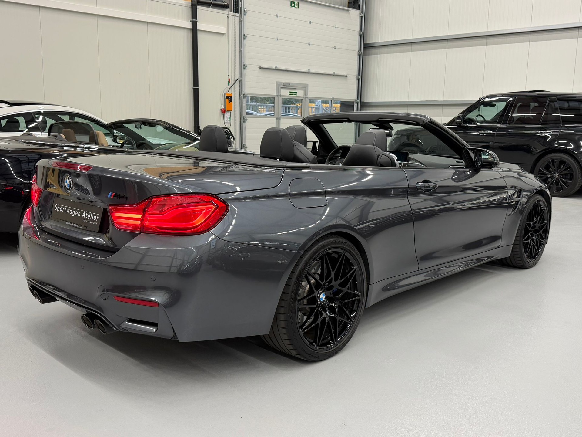 BMW M4 Cabriolet Drivelogic M Competition-image-8