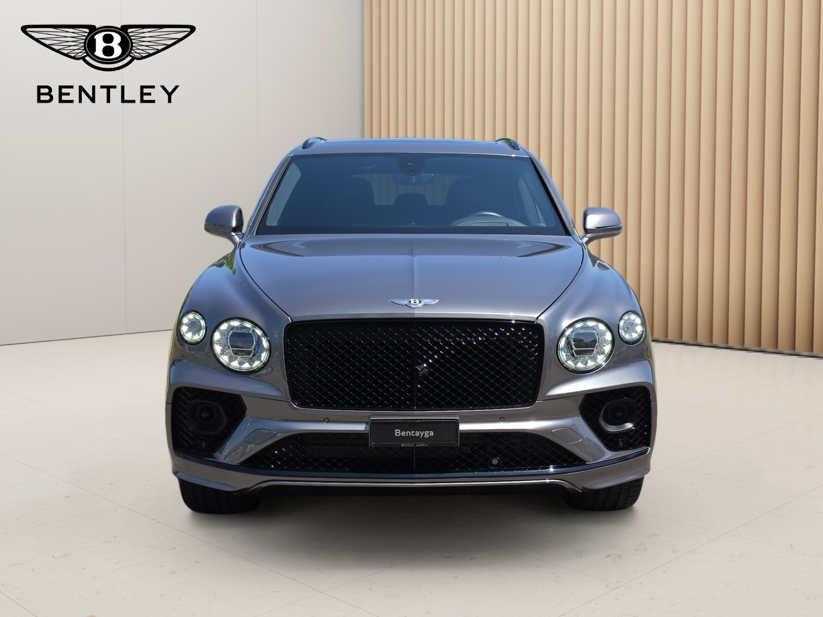 BENTLEY Bentayga Azure V8-image-8