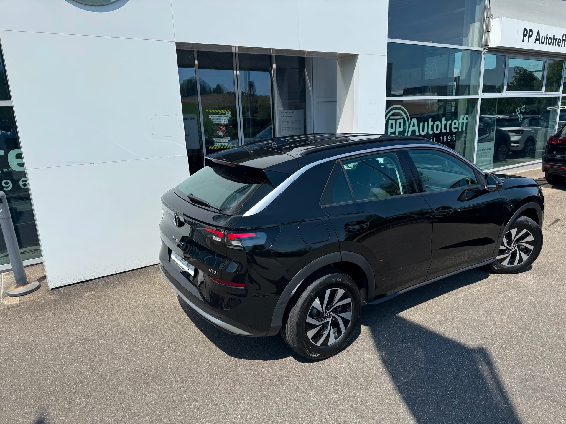VW T-Roc 1.5 eTSI mHEV Trend DSG-image-3