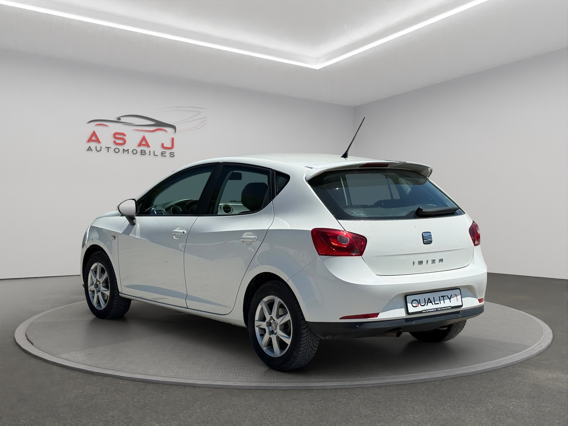SEAT Ibiza 1.6 Style DSG-image-4