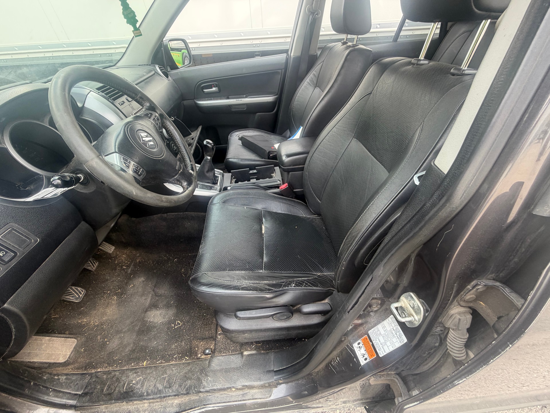 SUZUKI Grand Vitara 2.4 16V GL Top-image-5