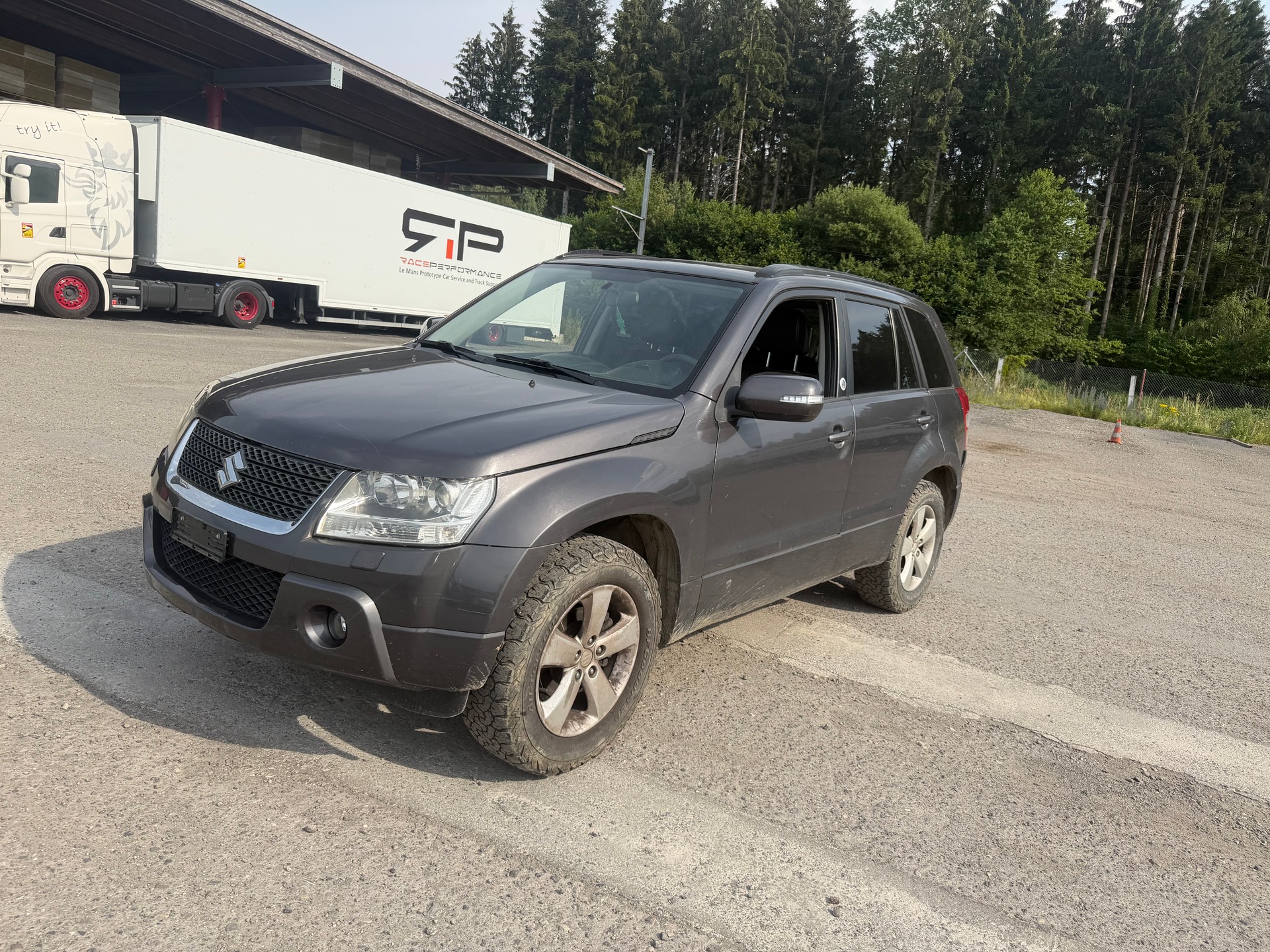 SUZUKI Grand Vitara 2.4 16V GL Top-image-1