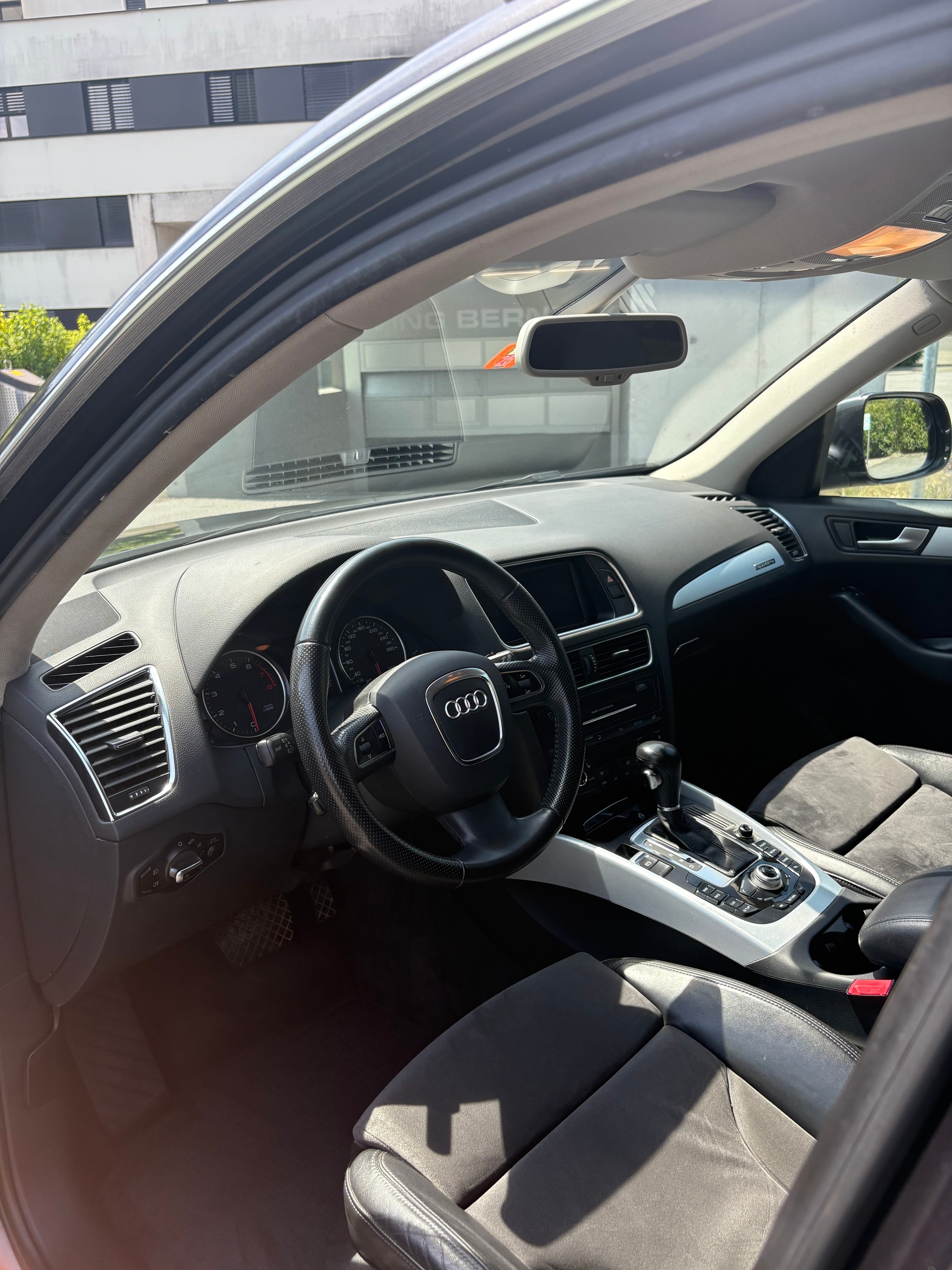 AUDI 2.0 TFSI quattro-image-5