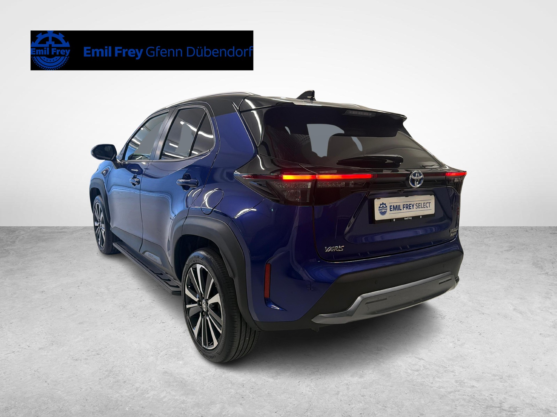 TOYOTA Yaris Cross 1.5 VVT-i HSD Premiere Edition AWD-i-image-4