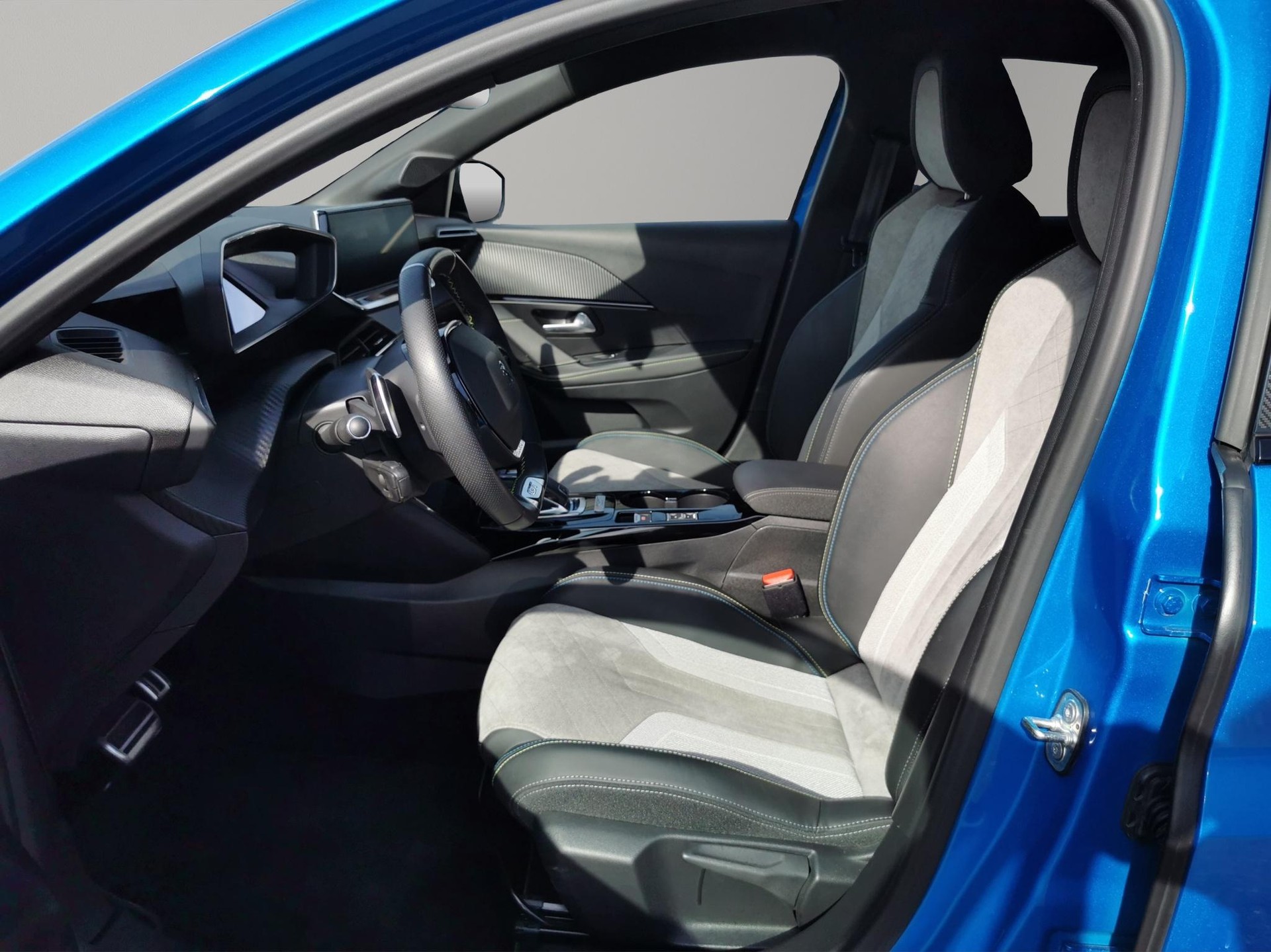 PEUGEOT 208 1.2 PureTech 130 GT Pack-image-1