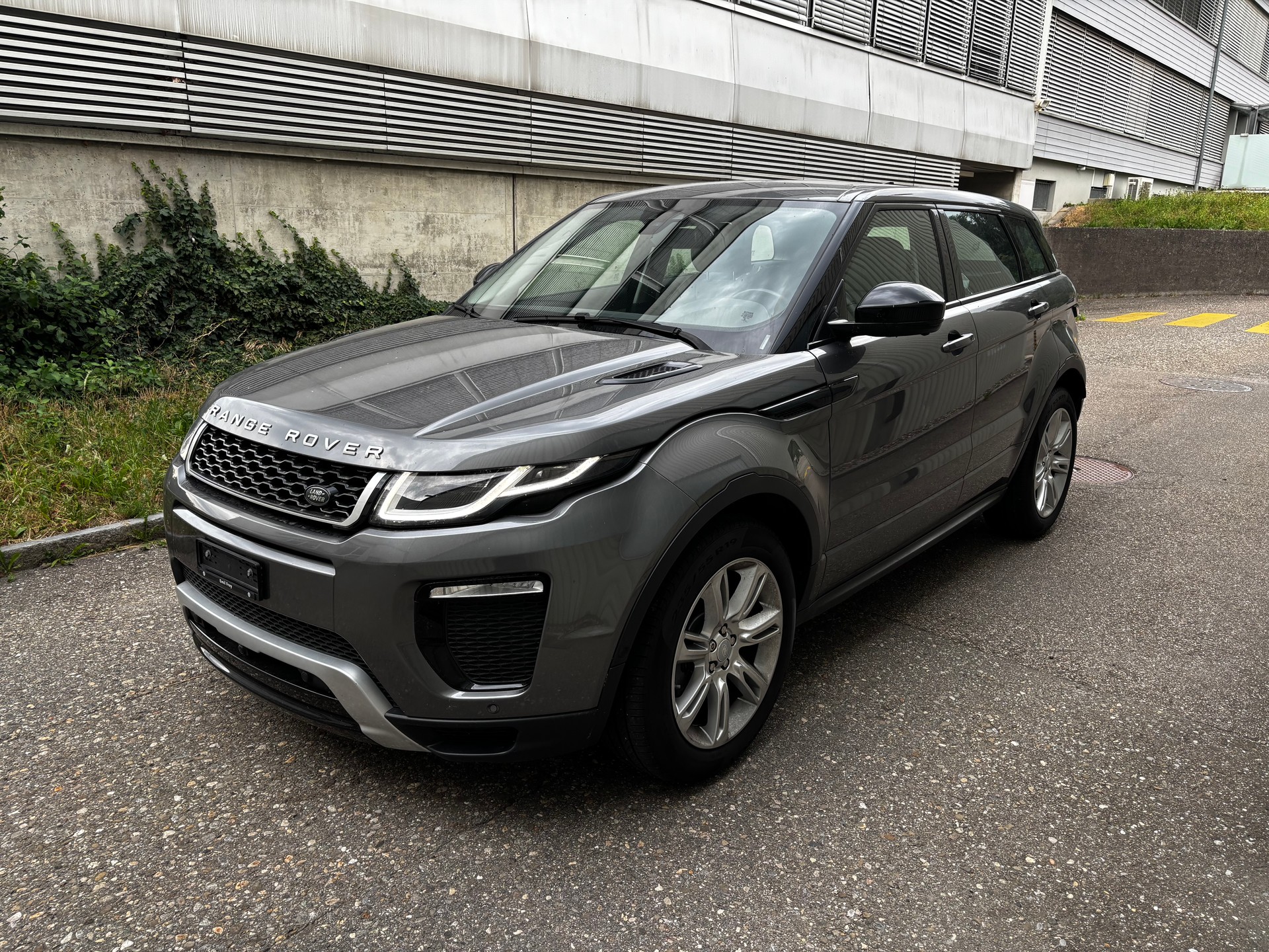 LAND ROVER Range Rover Evoque 2.0 TD4 HSE-image-1
