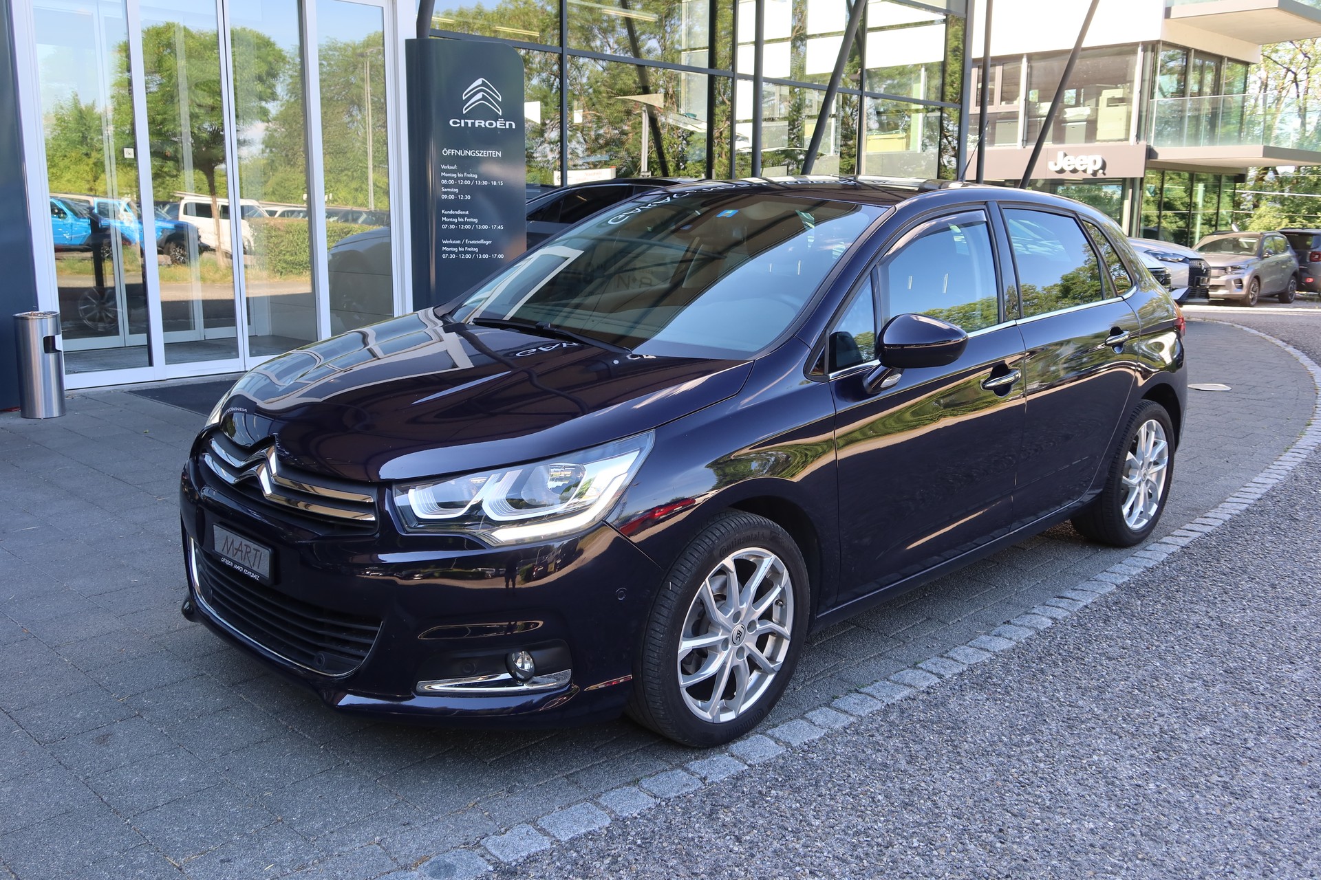 CITROEN C4 1.2 Pure Tech Shine-image-0