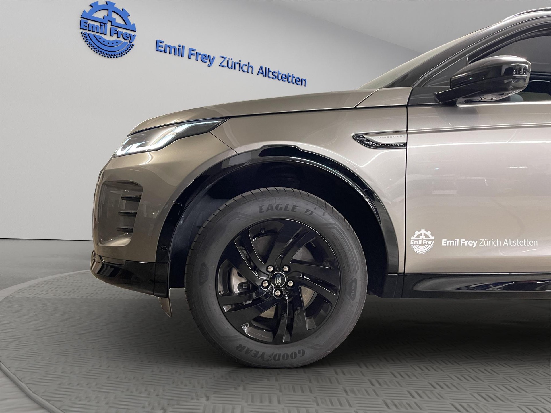 LAND ROVER Discovery Sport 2.0 D I4 165 Dynamic SE-image-10