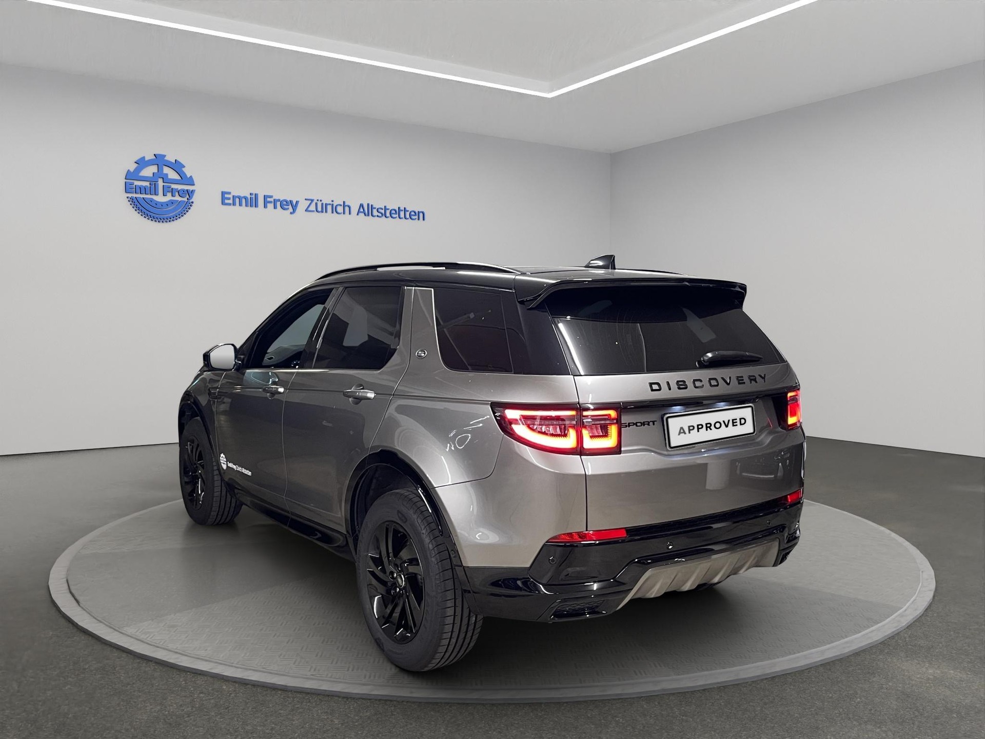 LAND ROVER Discovery Sport 2.0 D I4 165 Dynamic SE-image-2