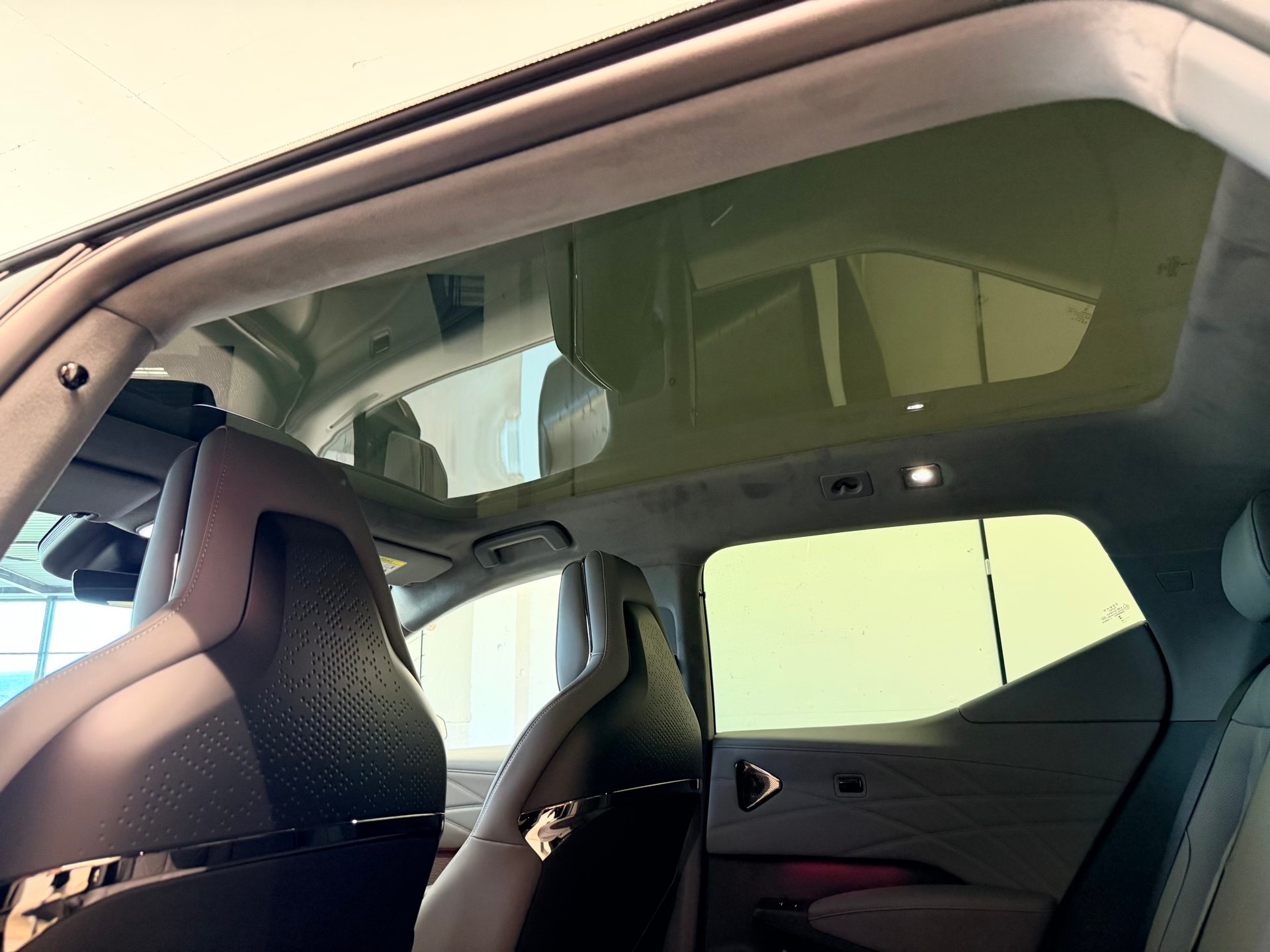ZEEKR X 69kWh Privilege AWD-image-18