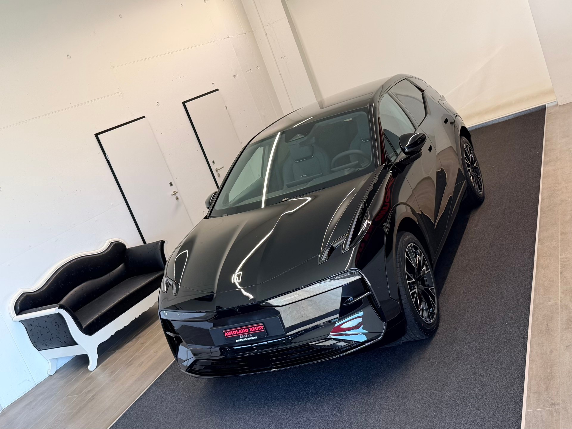 ZEEKR X 69kWh Privilege AWD-image-4