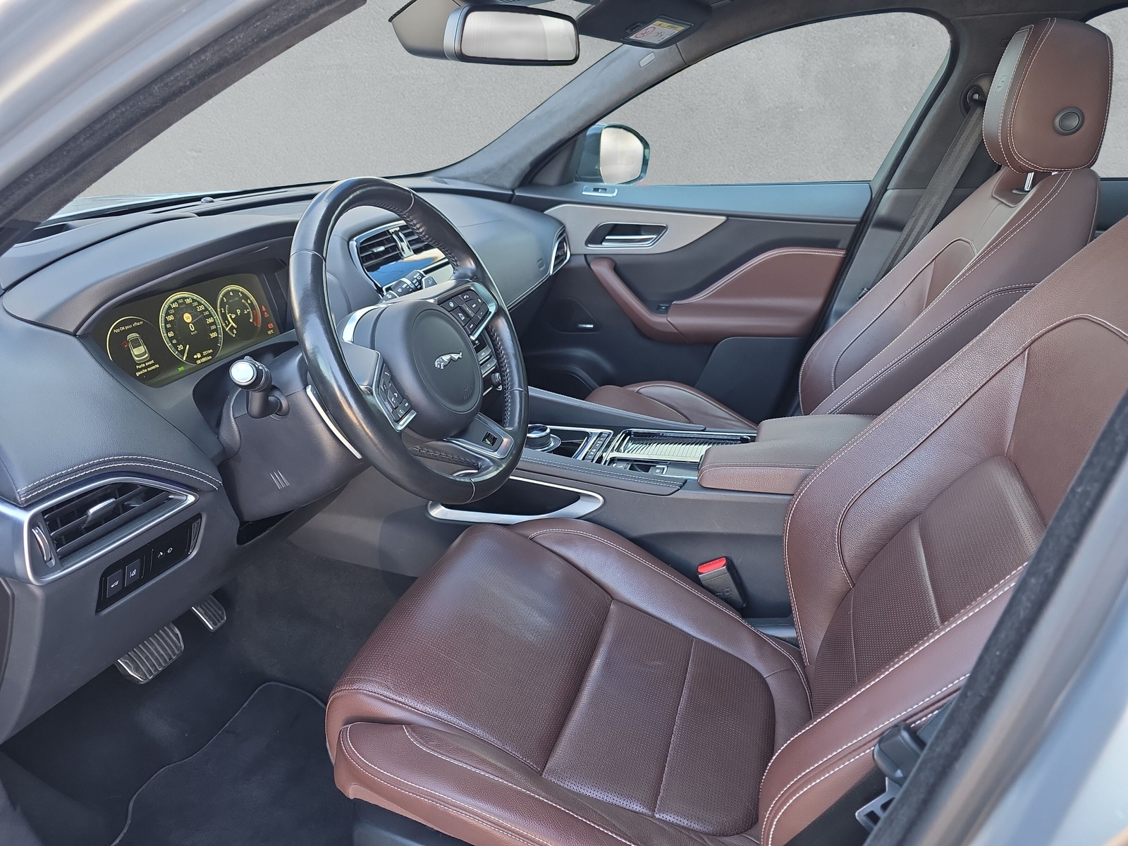 JAGUAR F-Pace 3.0 V6 S/C S AWD (CH)-image-11