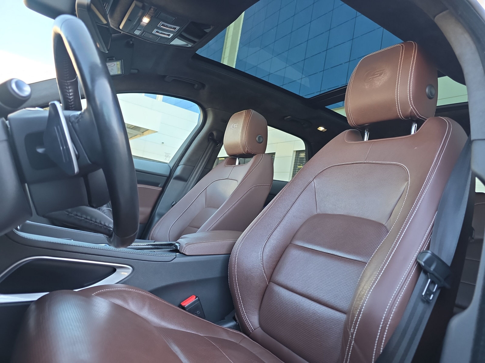 JAGUAR F-Pace 3.0 V6 S/C S AWD (CH)-image-26