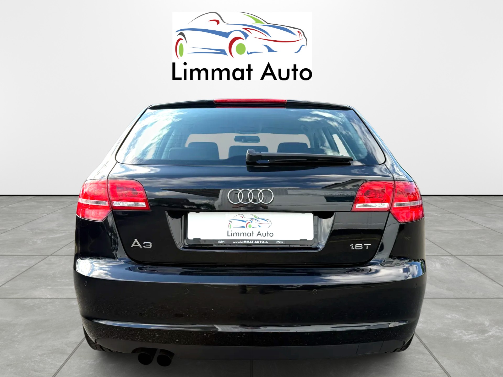 AUDI A3 Sportback 1.8 TFSI Ambiente S-tronic-image-4