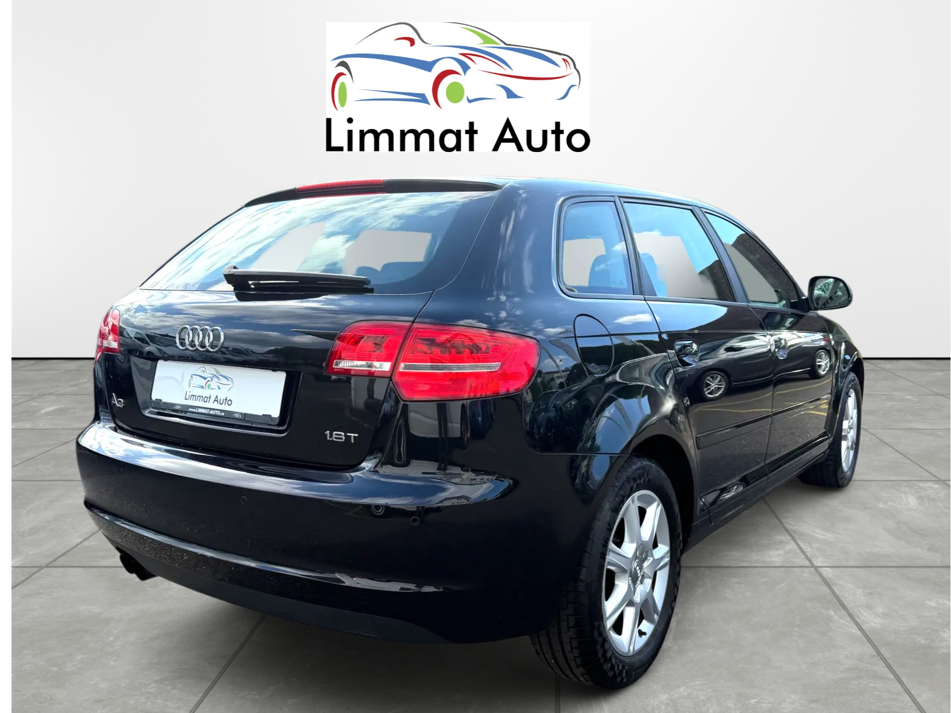 AUDI A3 Sportback 1.8 TFSI Ambiente S-tronic-image-5