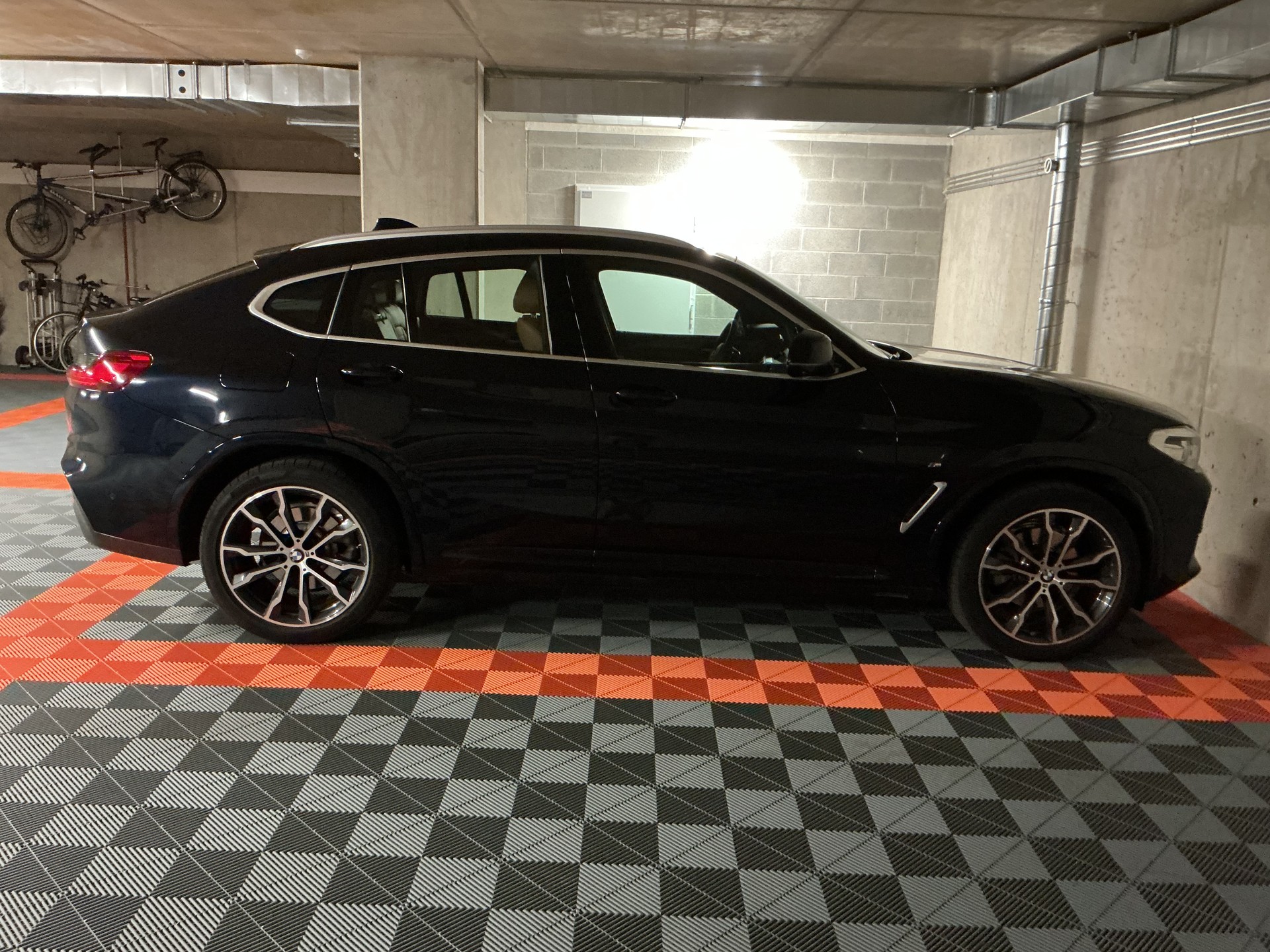 BMW 20d xDrive-image-0