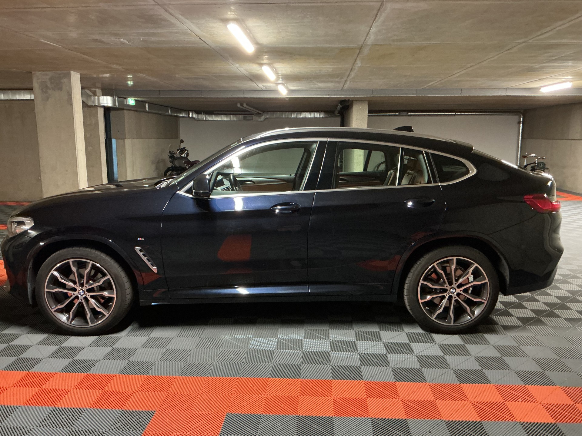 BMW 20d xDrive-image-5