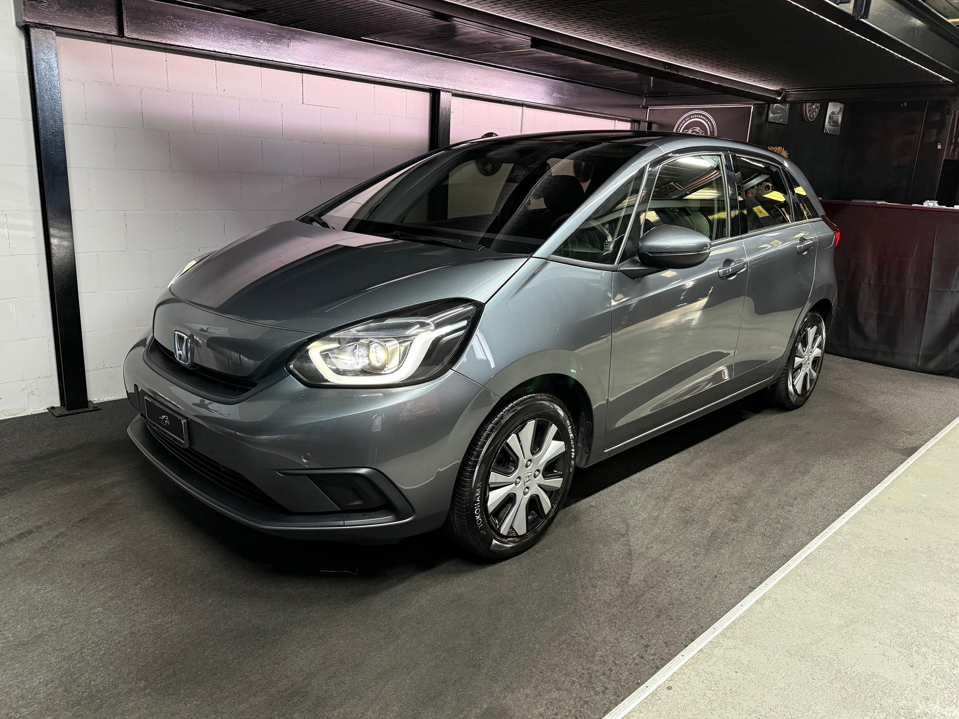 HONDA Jazz 1.5i-MMD Elegance E-CVT-image-1