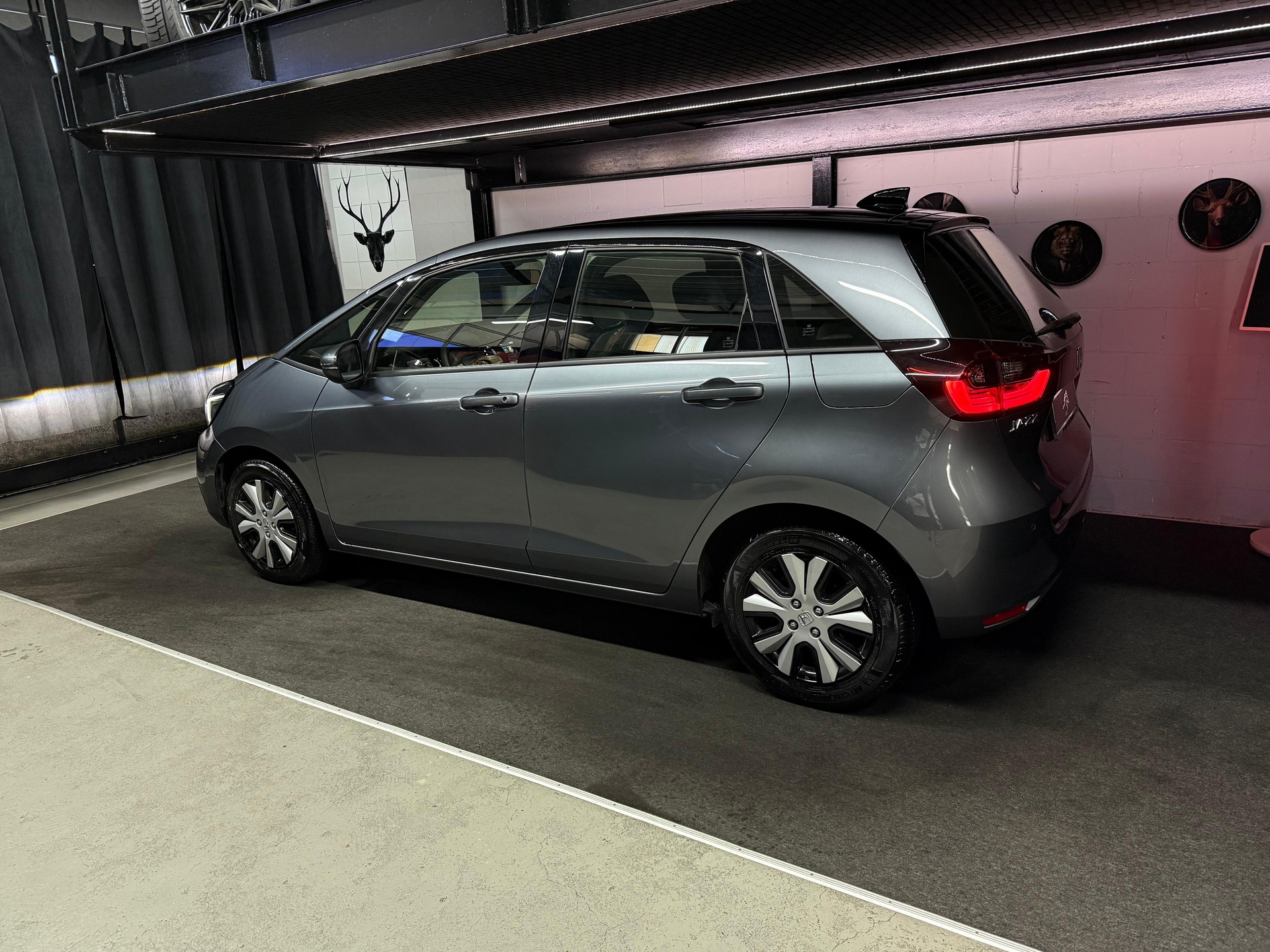 HONDA Jazz 1.5i-MMD Elegance E-CVT-image-2