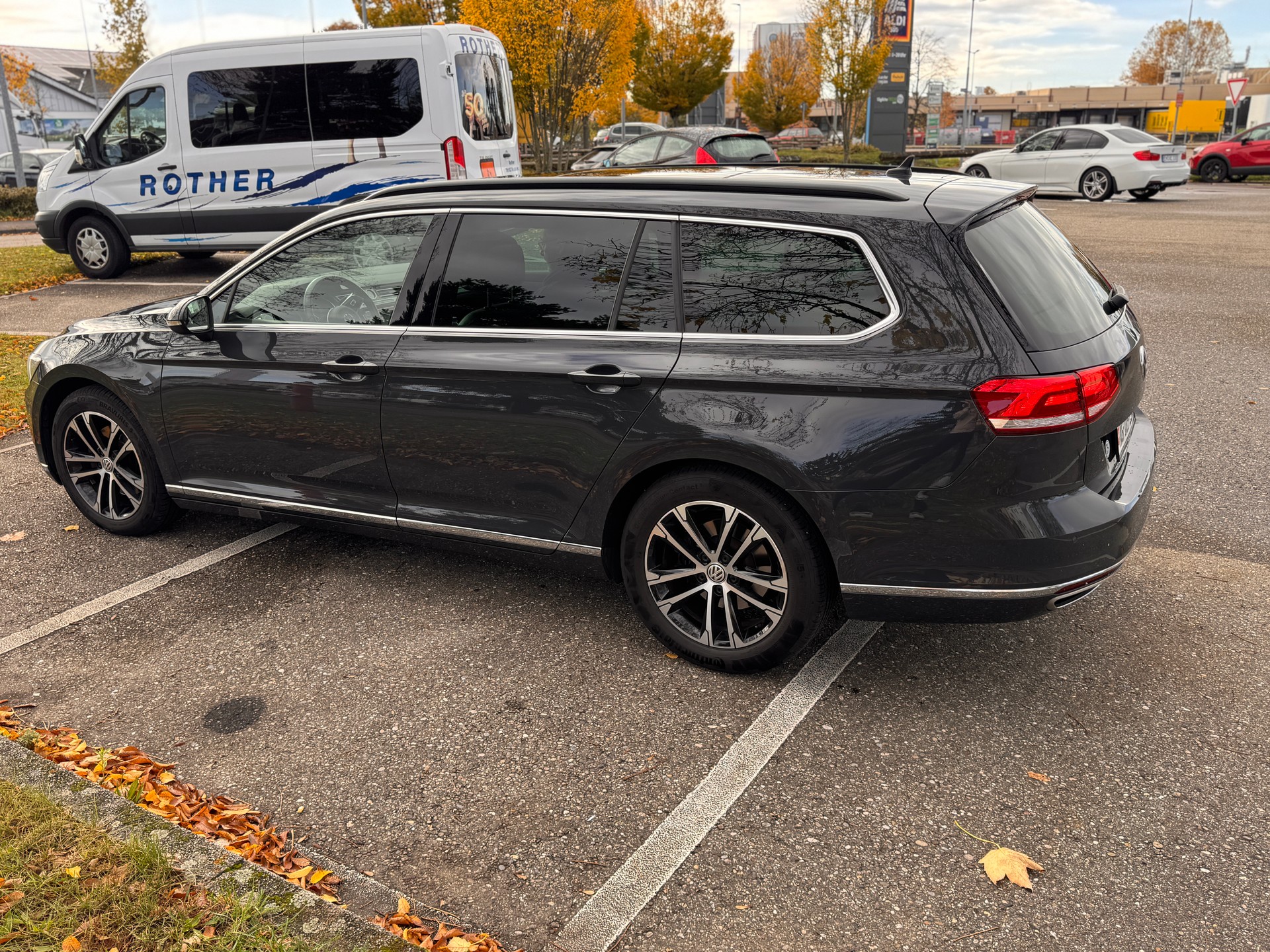 VW RLine-image-0