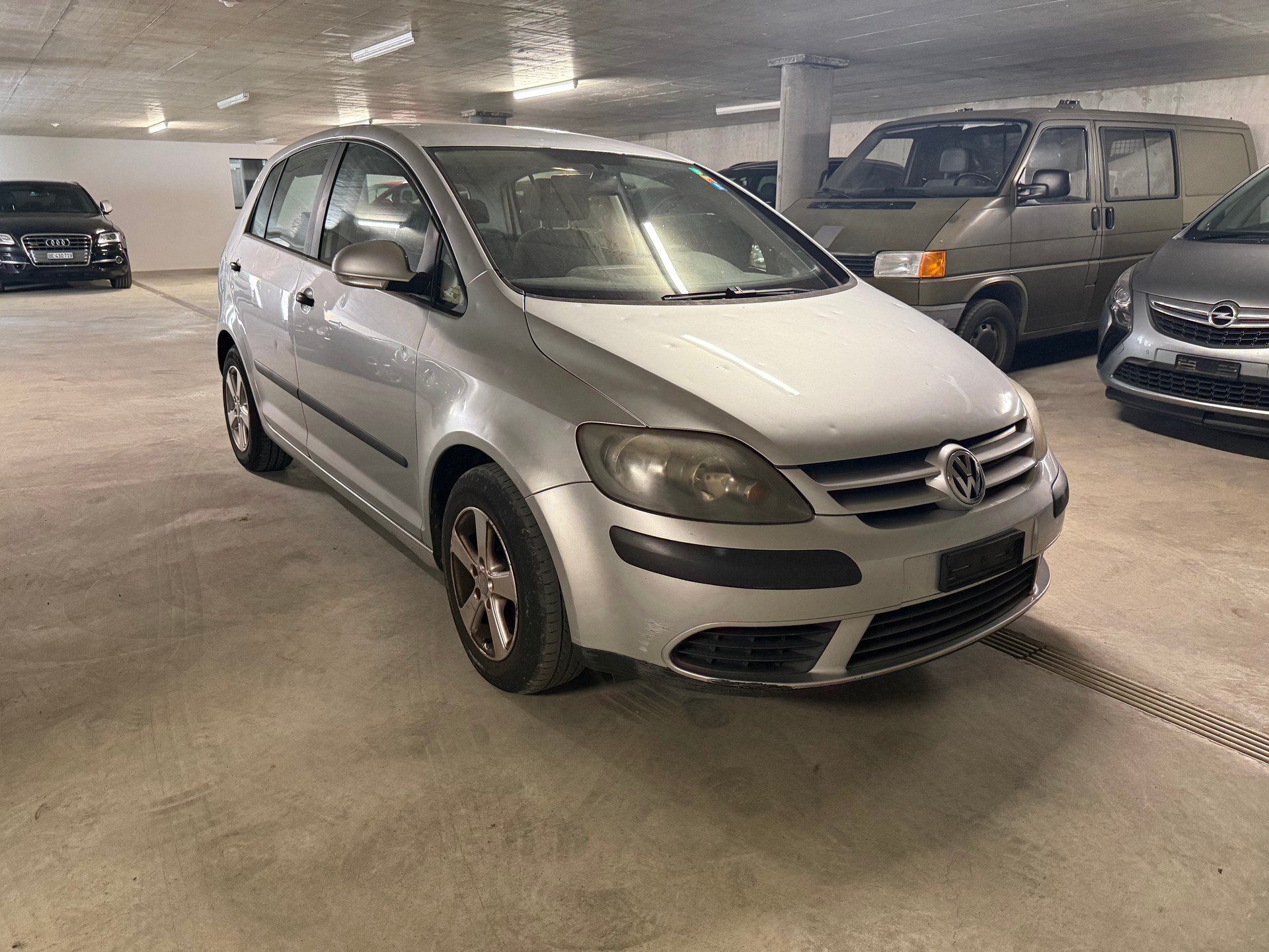VW Golf Plus 1.6 FSI Sportline-image-0