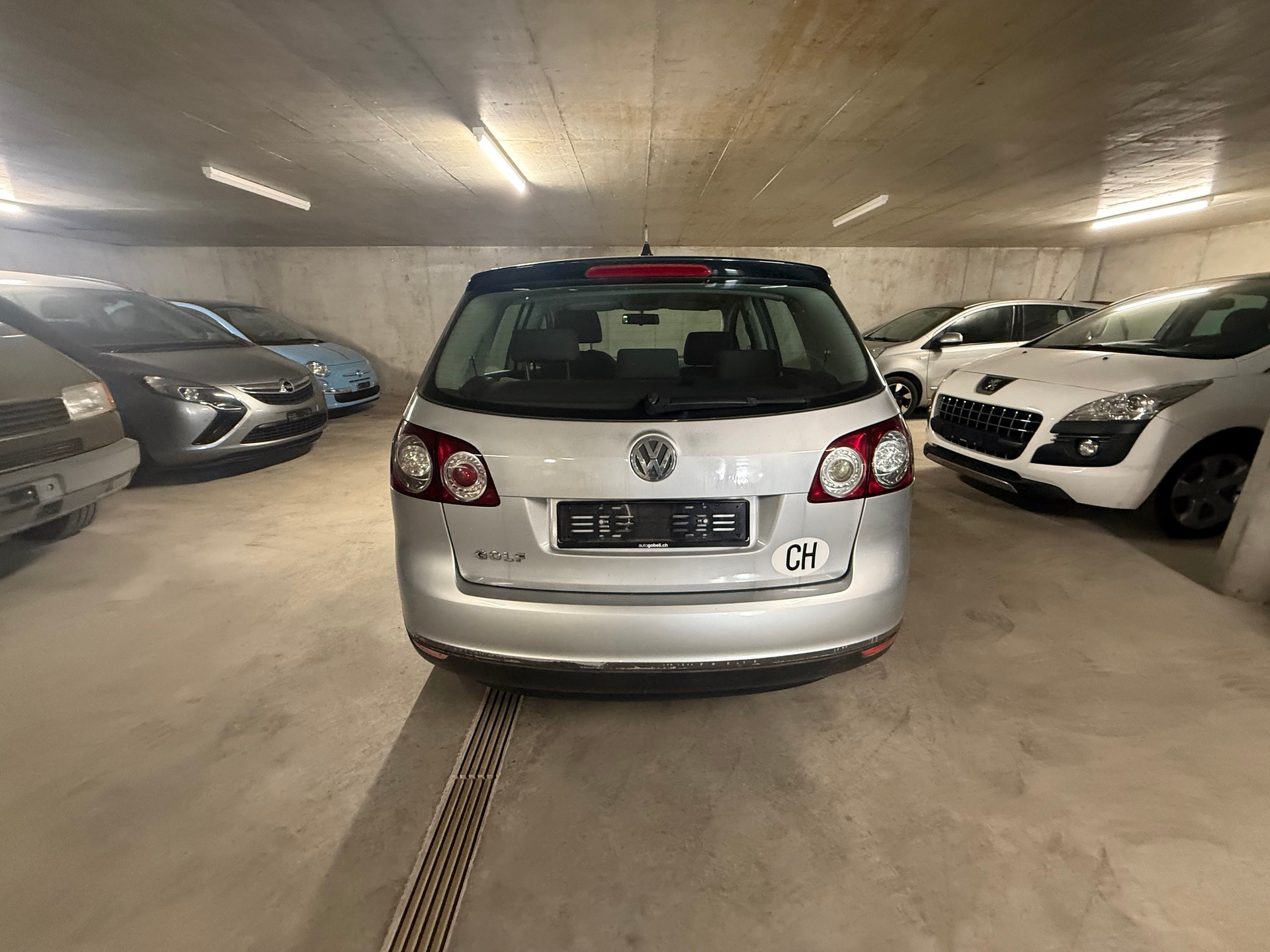 VW Golf Plus 1.6 FSI Sportline-image-4
