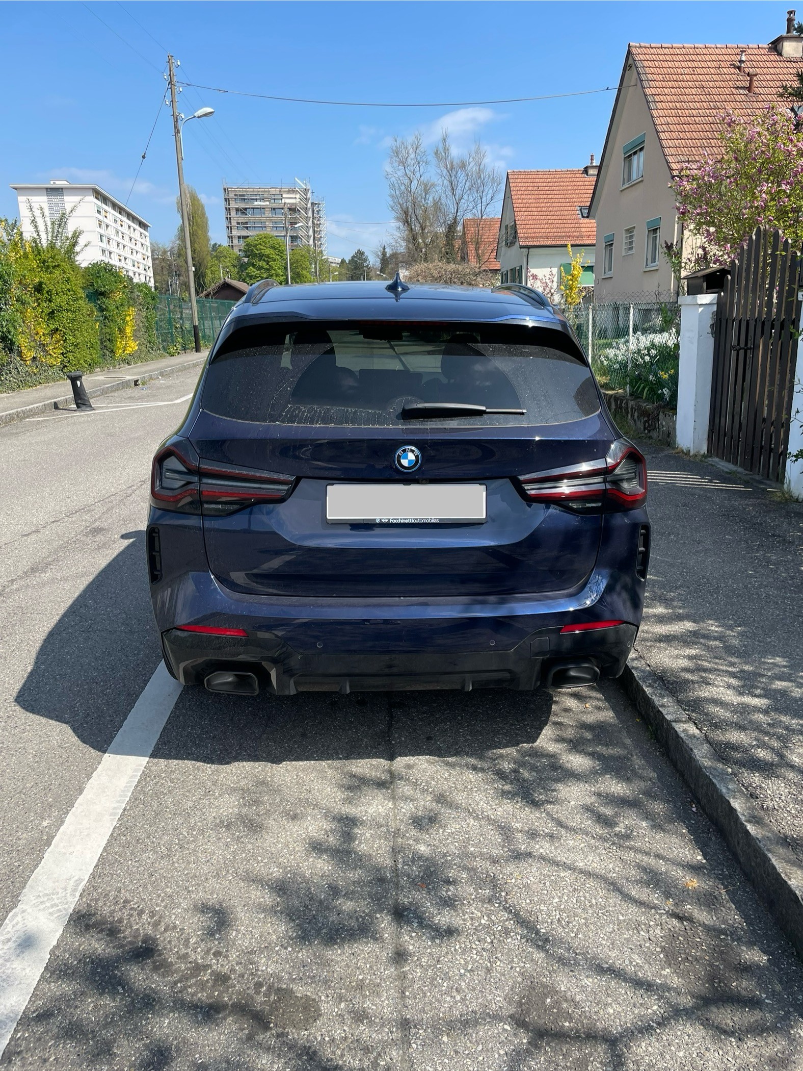 BMW 30e xDrive-image-1