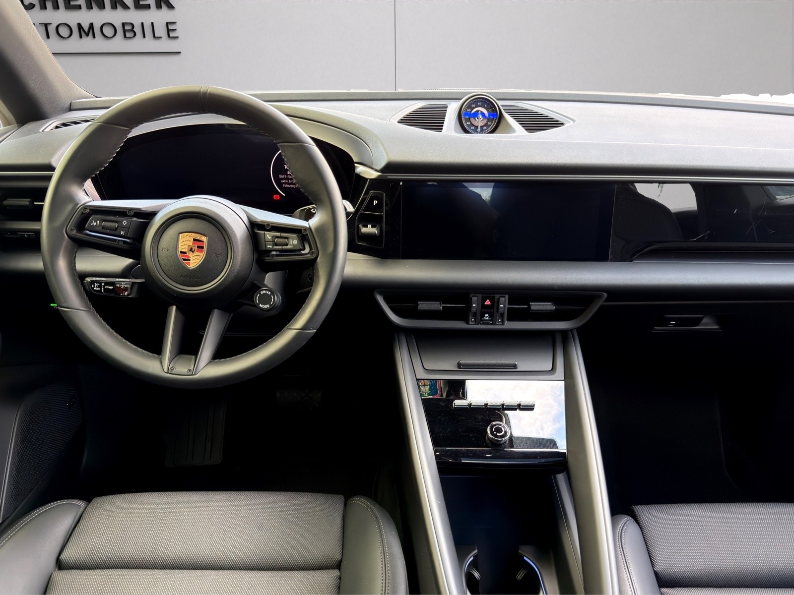 PORSCHE Macan 4 100kWh-image-13