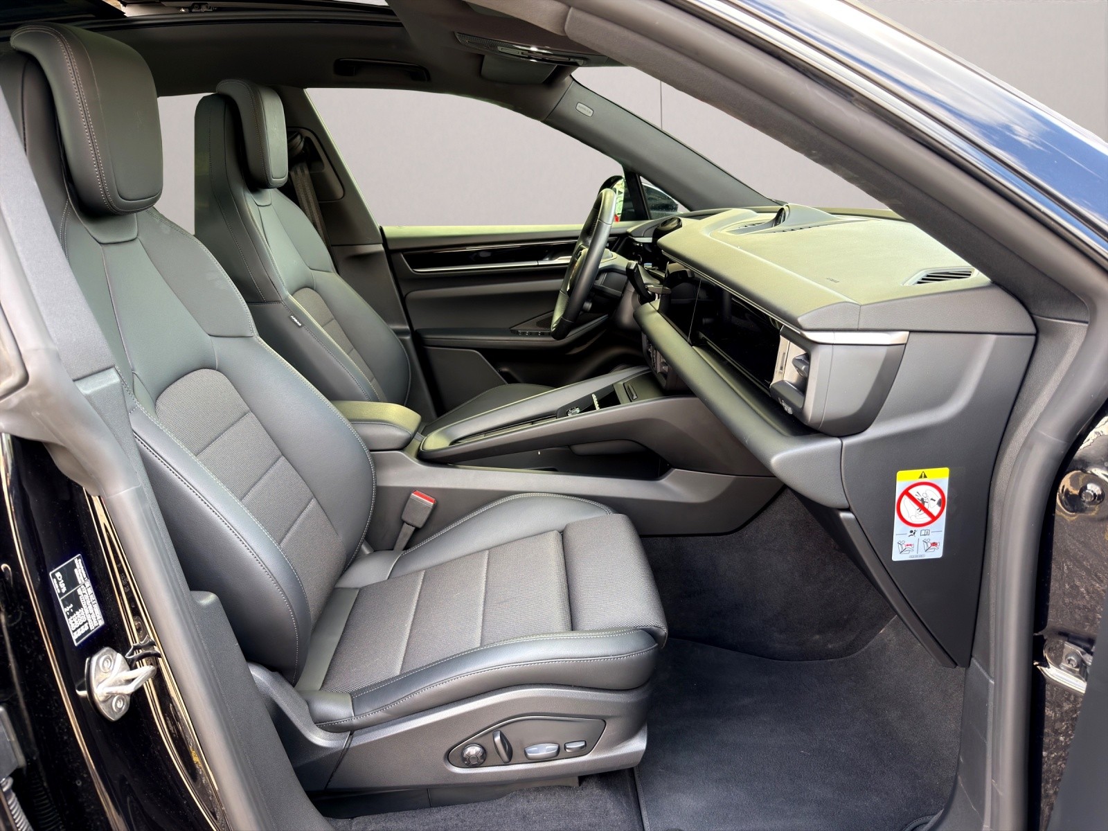 PORSCHE Macan 4 100kWh-image-11