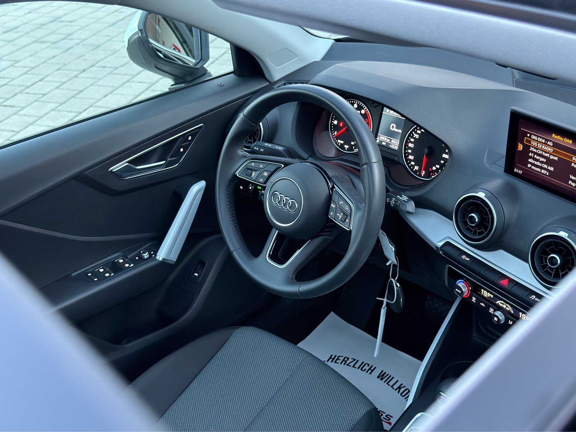 AUDI Q2 1.4 TFSI sport S-tronic Frisch ab MFK,Servicegepflegt,1 Jahr oder 20000km Garantie auf Motor und Getriebe inkl.*-image-19