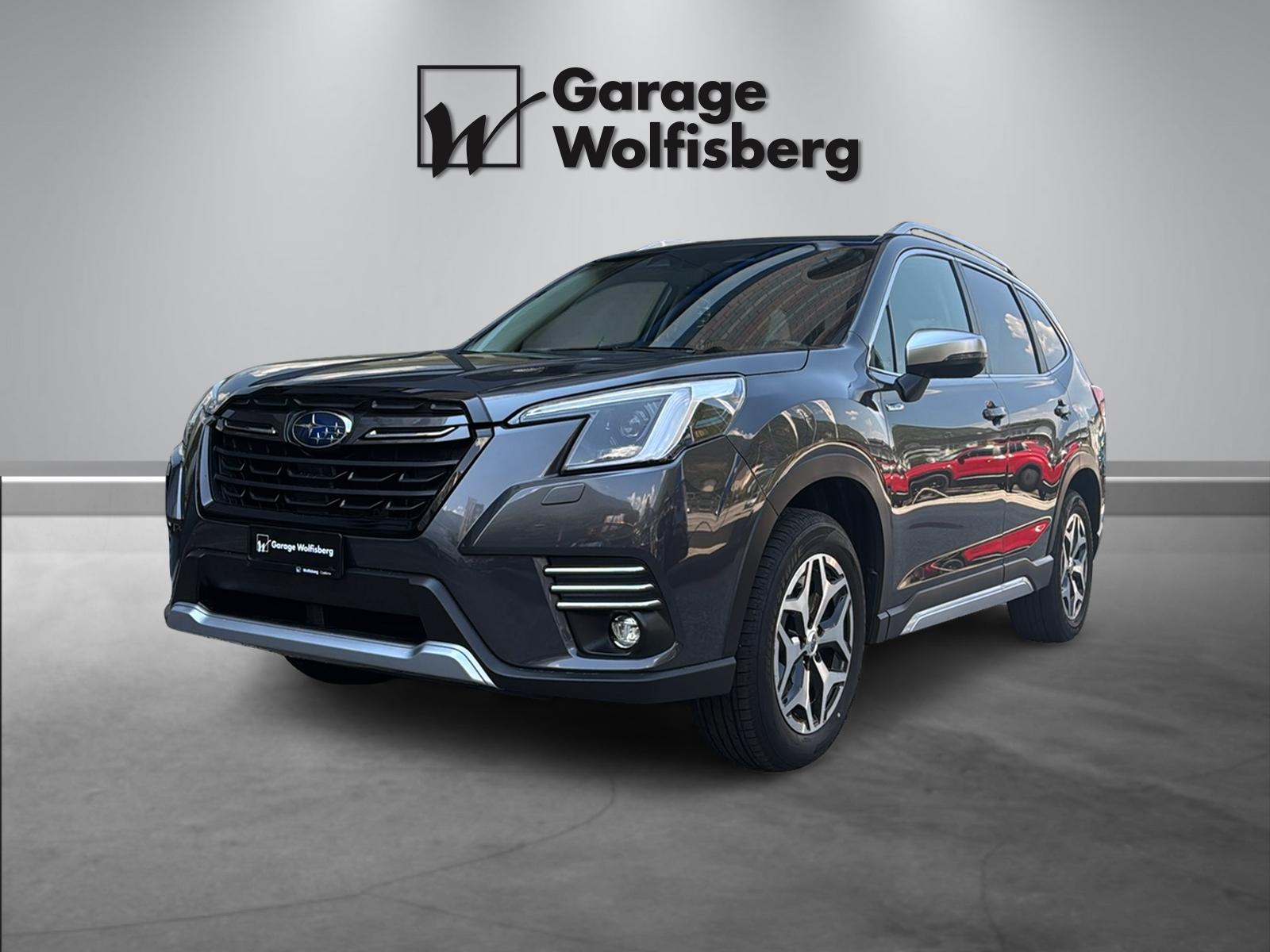 SUBARU Forester Station 2.0i e-Boxer Swiss Plus-image-0