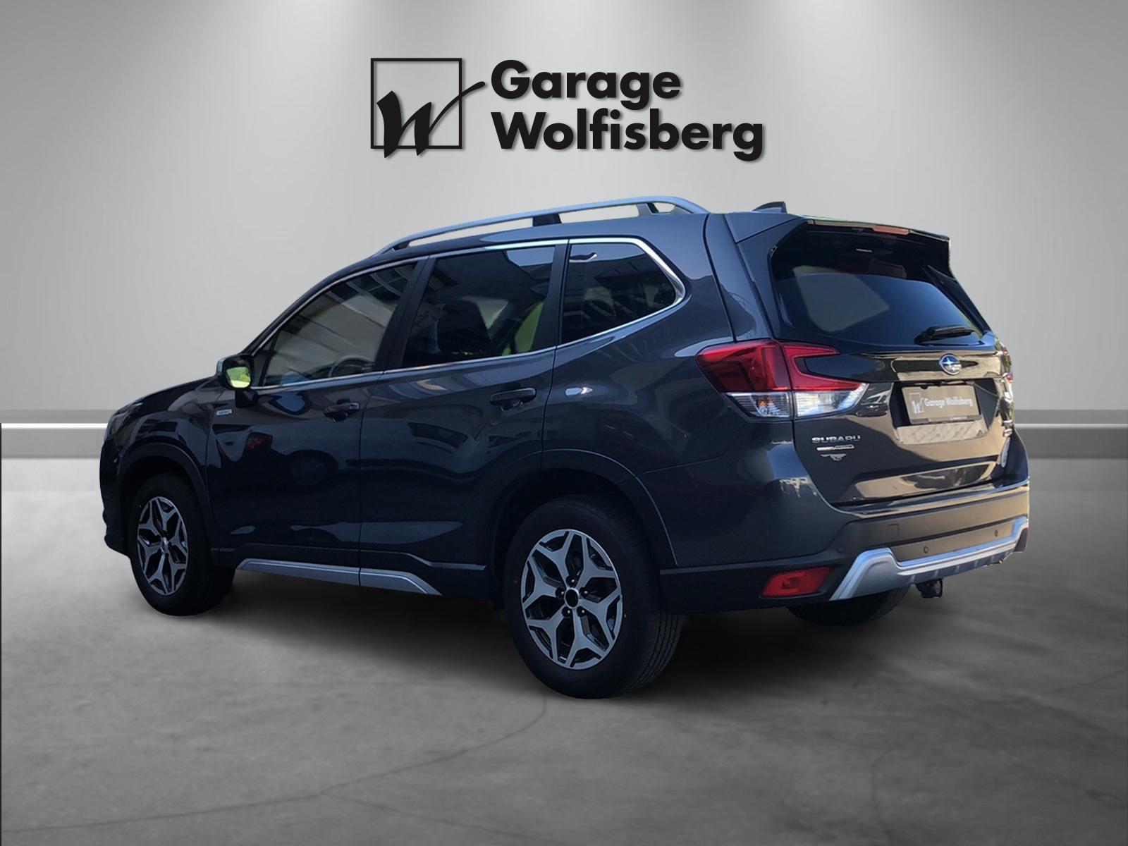 SUBARU Forester Station 2.0i e-Boxer Swiss Plus-image-3