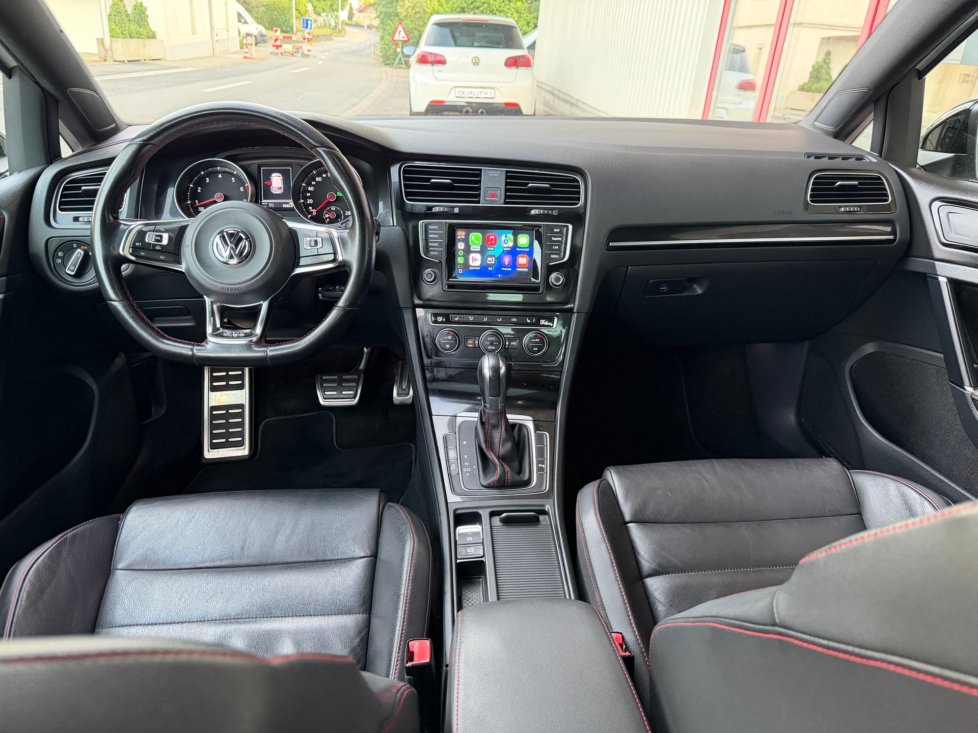 VW Golf 2.0 TSI GTI Performance DSG-image-7