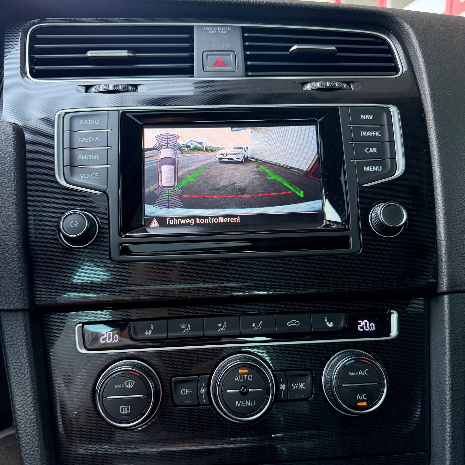 VW Golf 2.0 TSI GTI Performance DSG-image-13